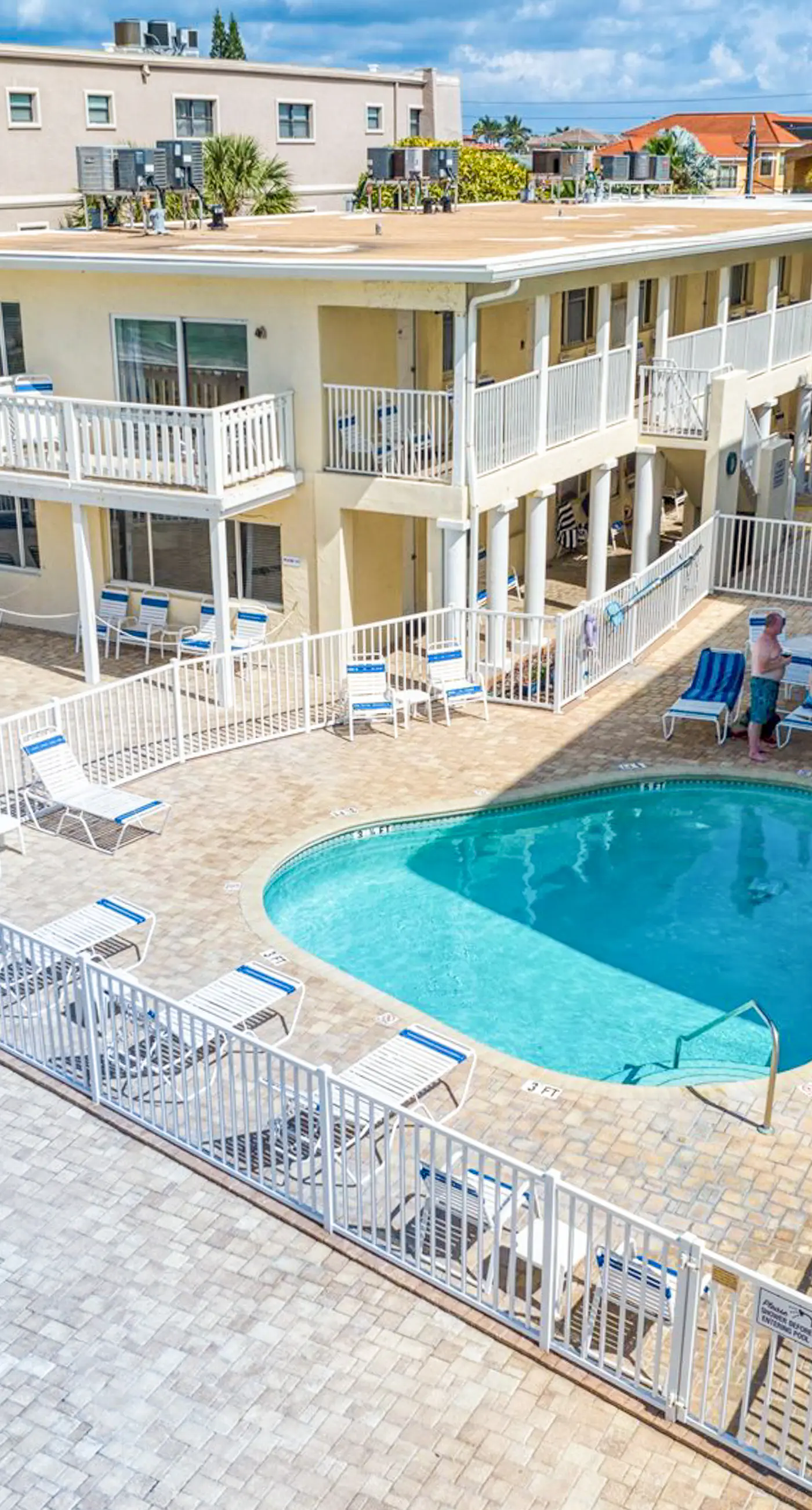Belleair Beach Club 212 1 BD Belleair Beach, FL Vacation Rental Vacasa