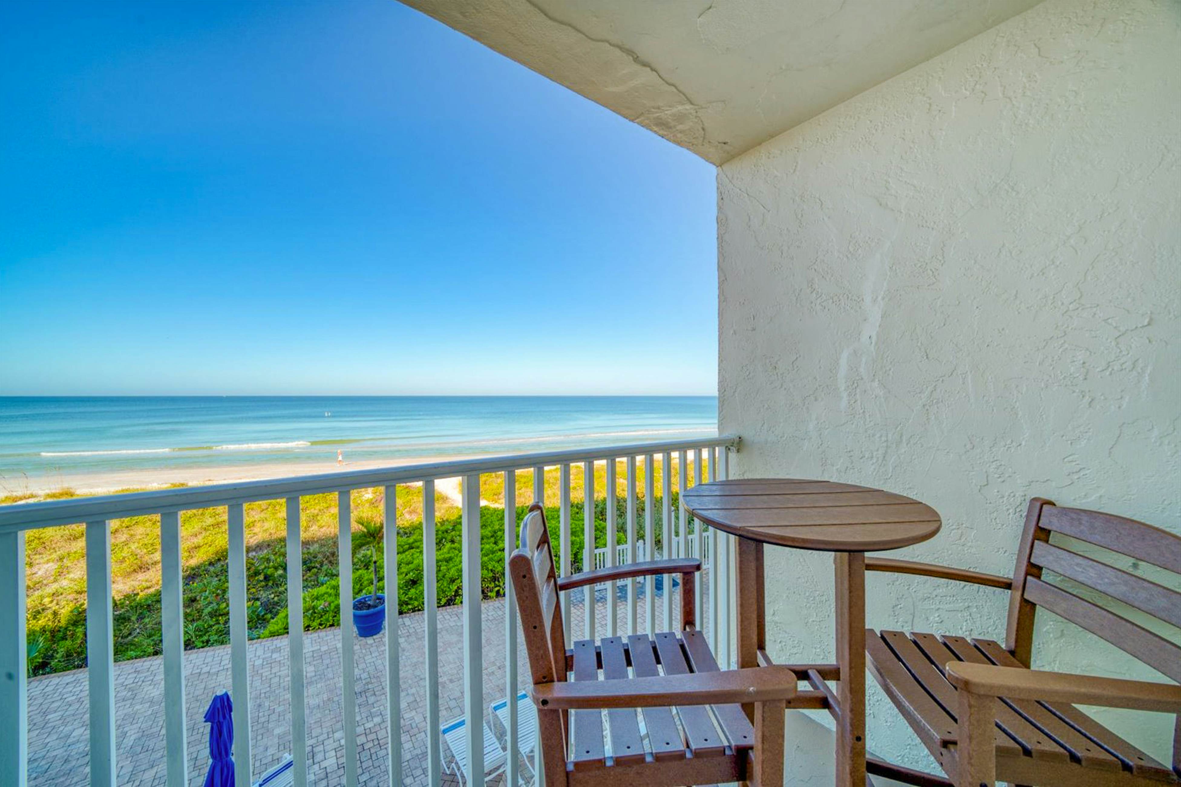 Belleair Beach Club 212 1 BD Belleair Beach, FL Vacation Rental Vacasa