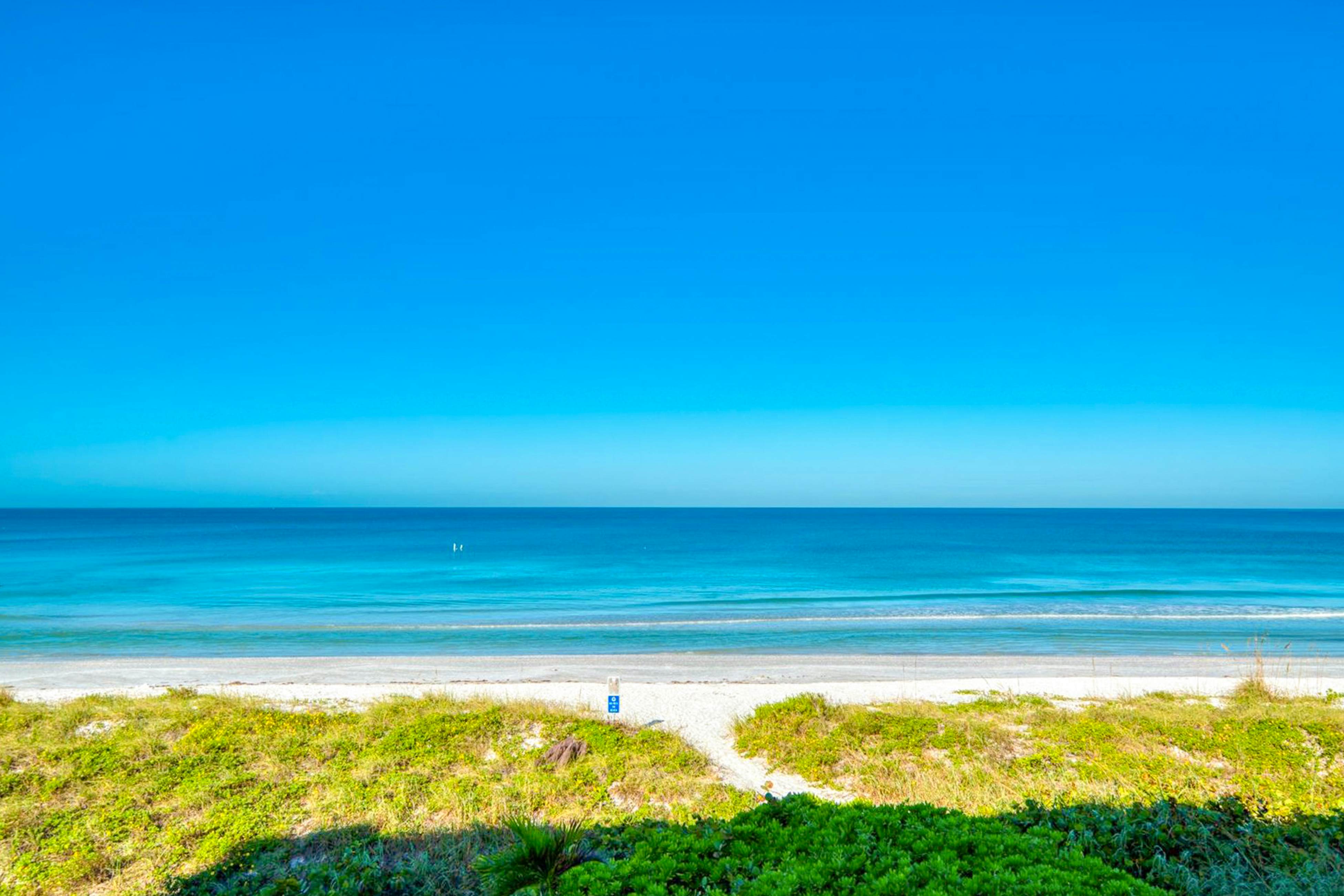 Belleair Beach Club 212 1 BD Belleair Beach, FL Vacation Rental Vacasa