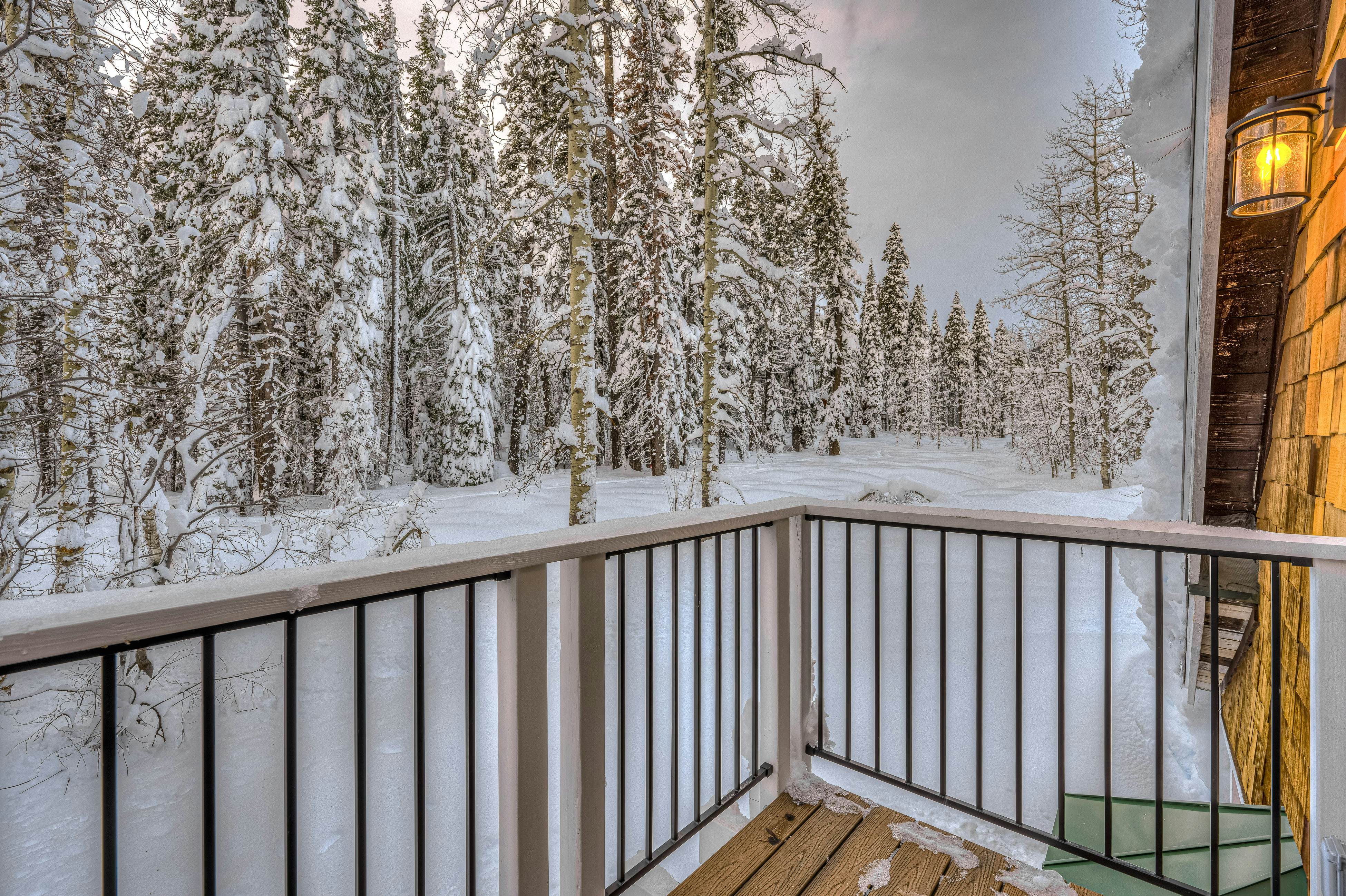 hidden image preload