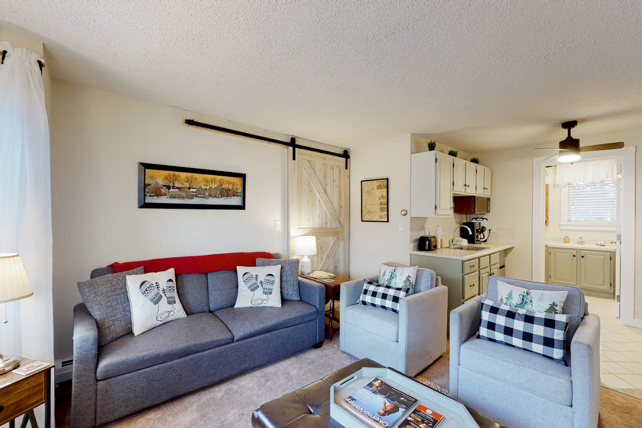 Teddy's Getaway 1 BD Ludlow, VT Vacation Rental Vacasa