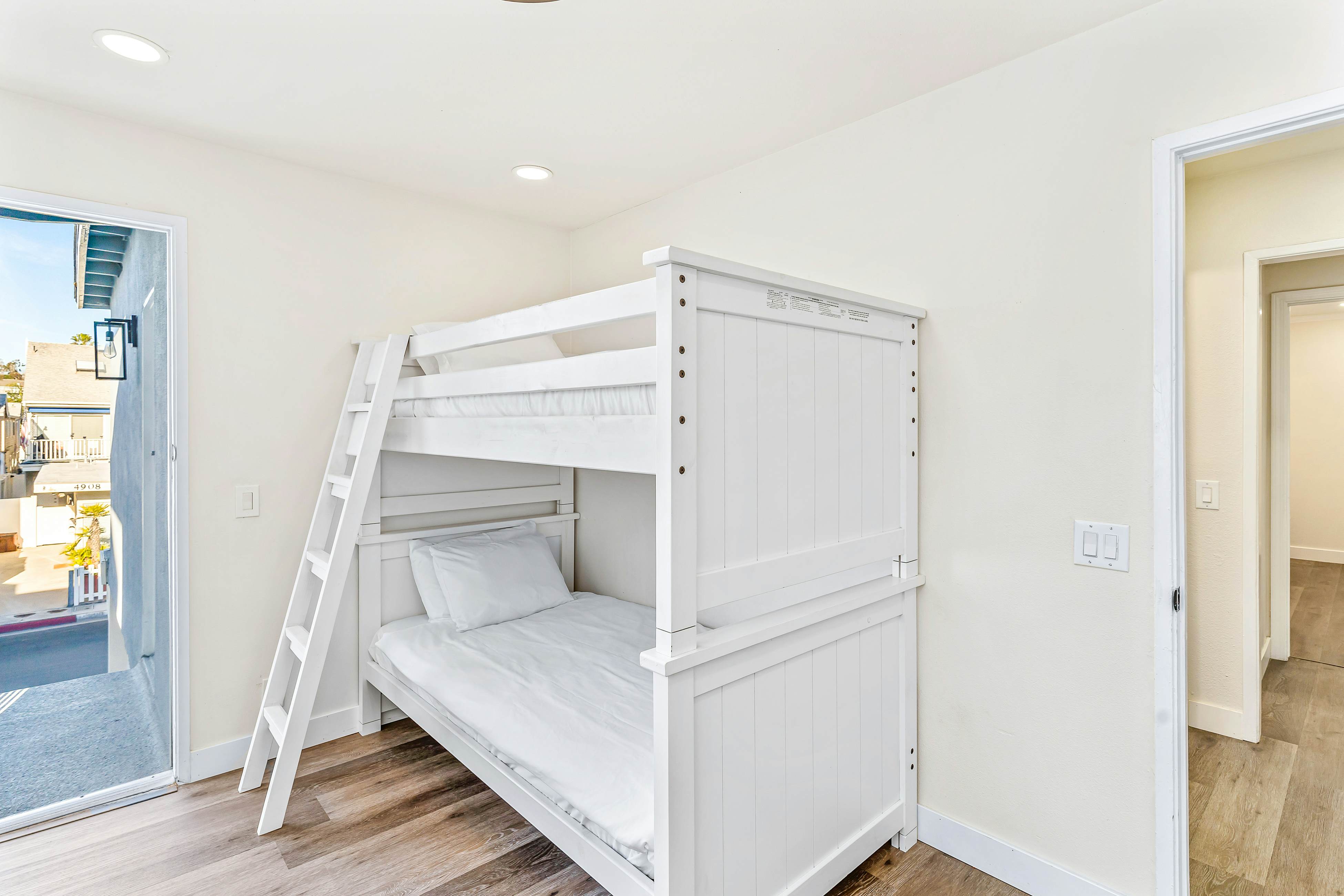 Seashore Dreams B - Upper Unit