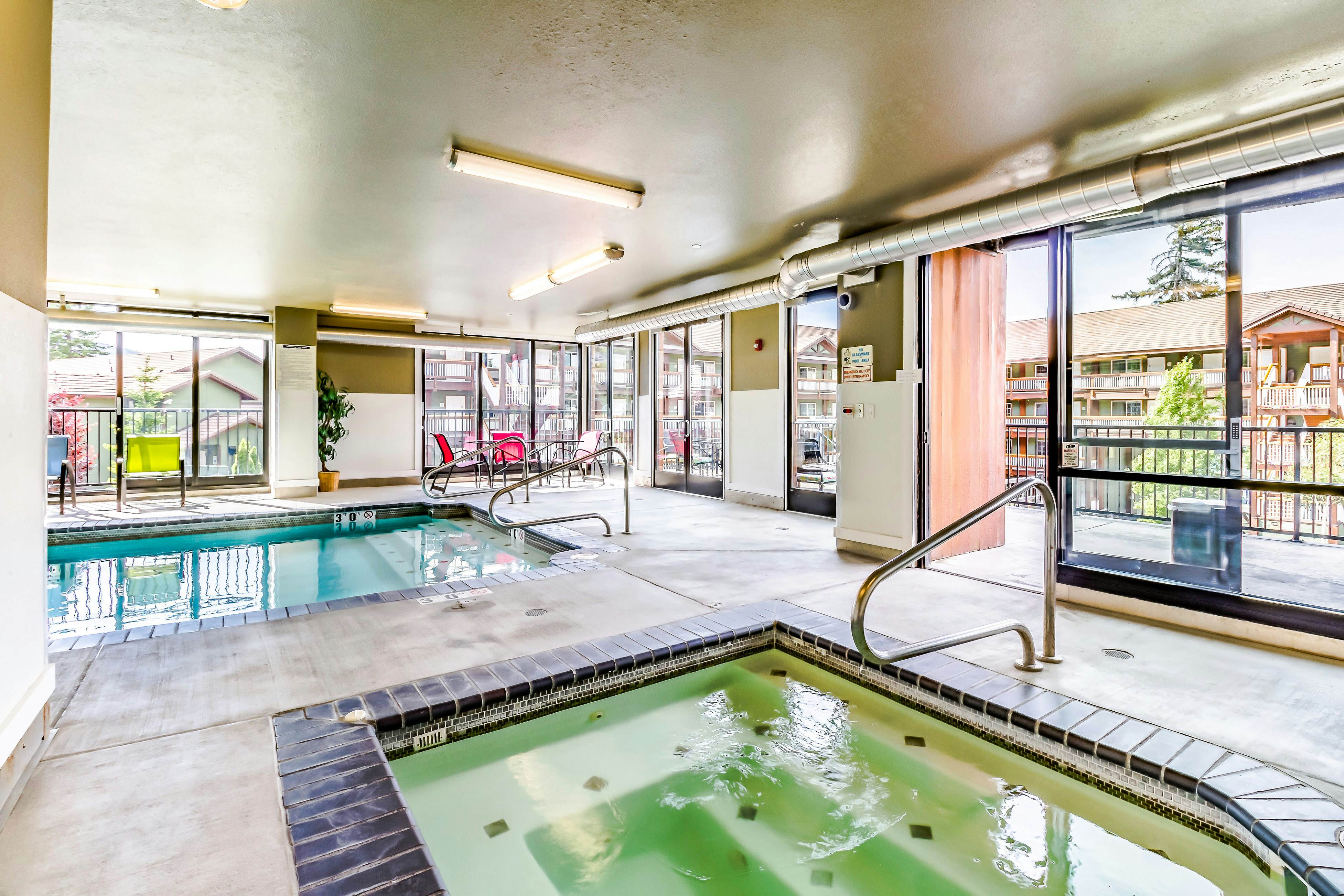 Chelan Resort Suites - Comfort by the Lake 201