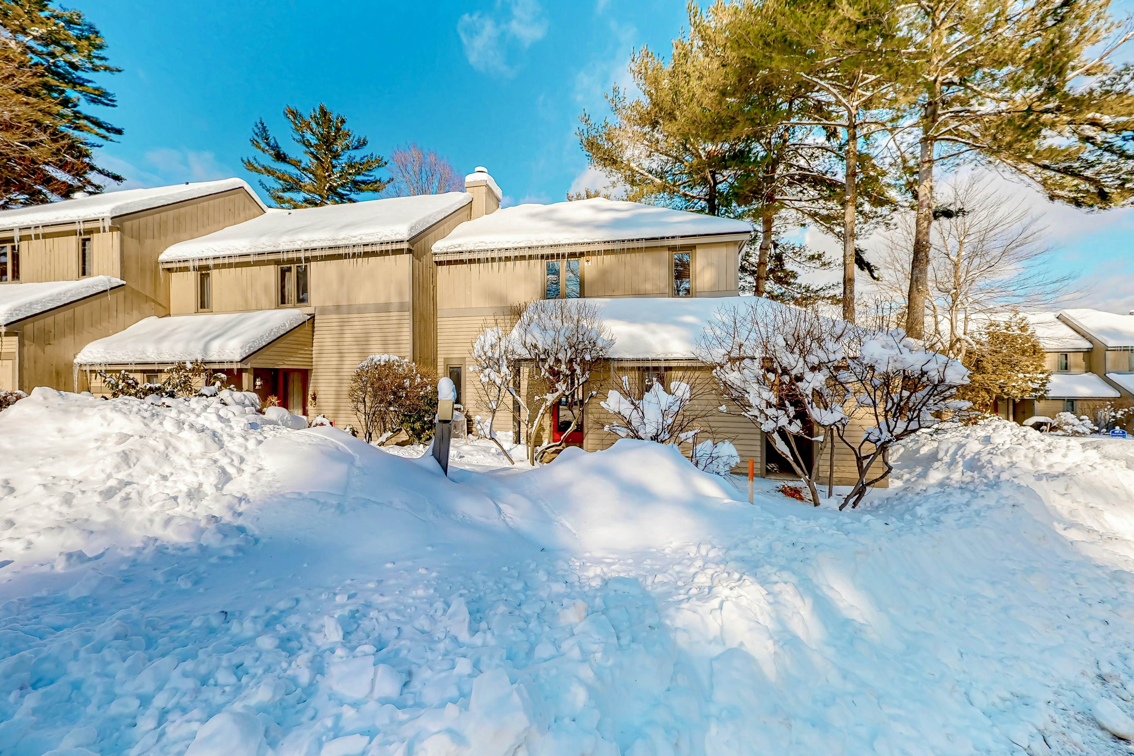 Samoset Condo on Lake Winnipesaukee 2 BD Gilford, NH Vacation Rental