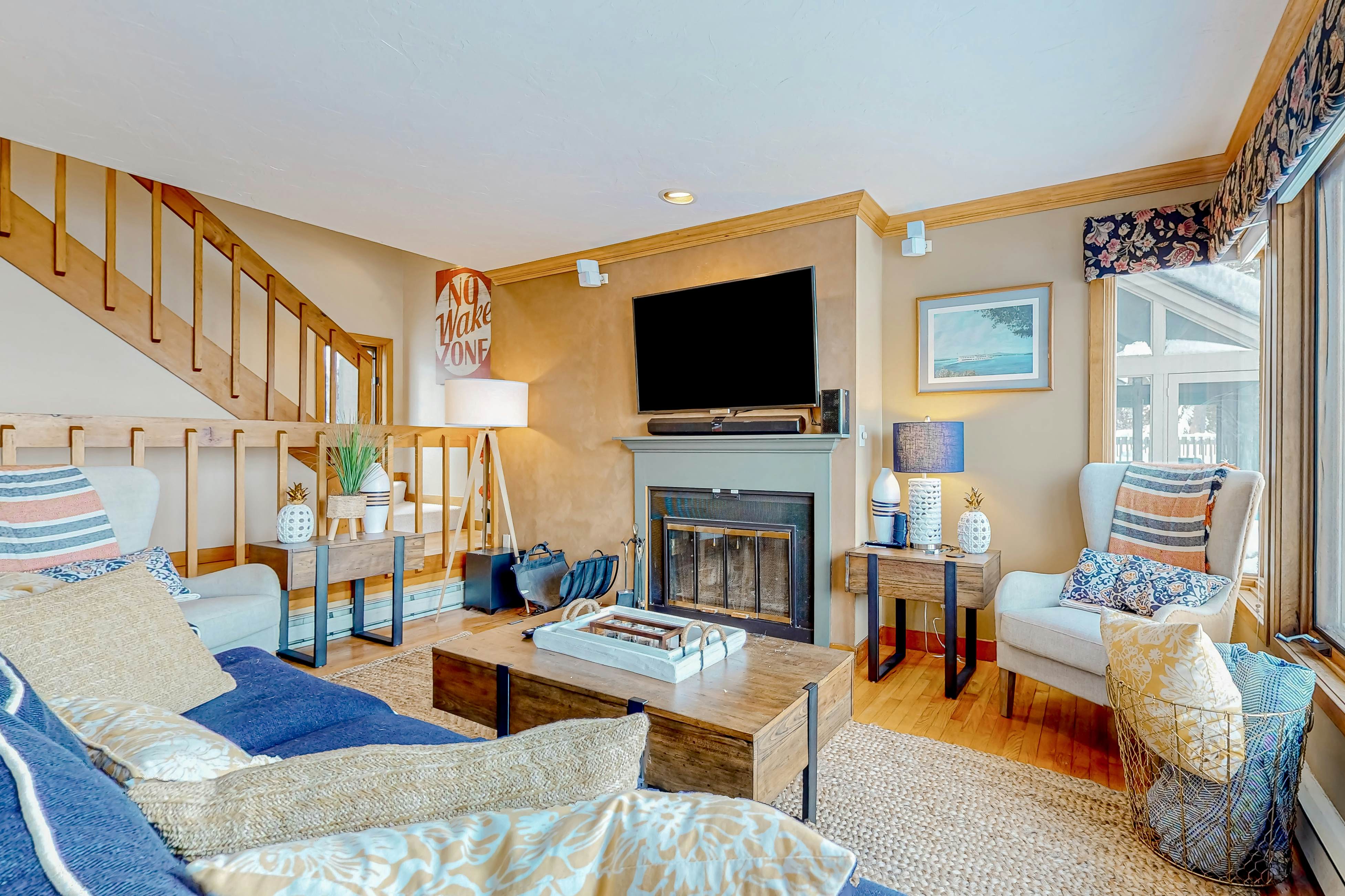 Samoset Condo on Lake Winnipesaukee 2 BD Gilford, NH Vacation Rental Vacasa