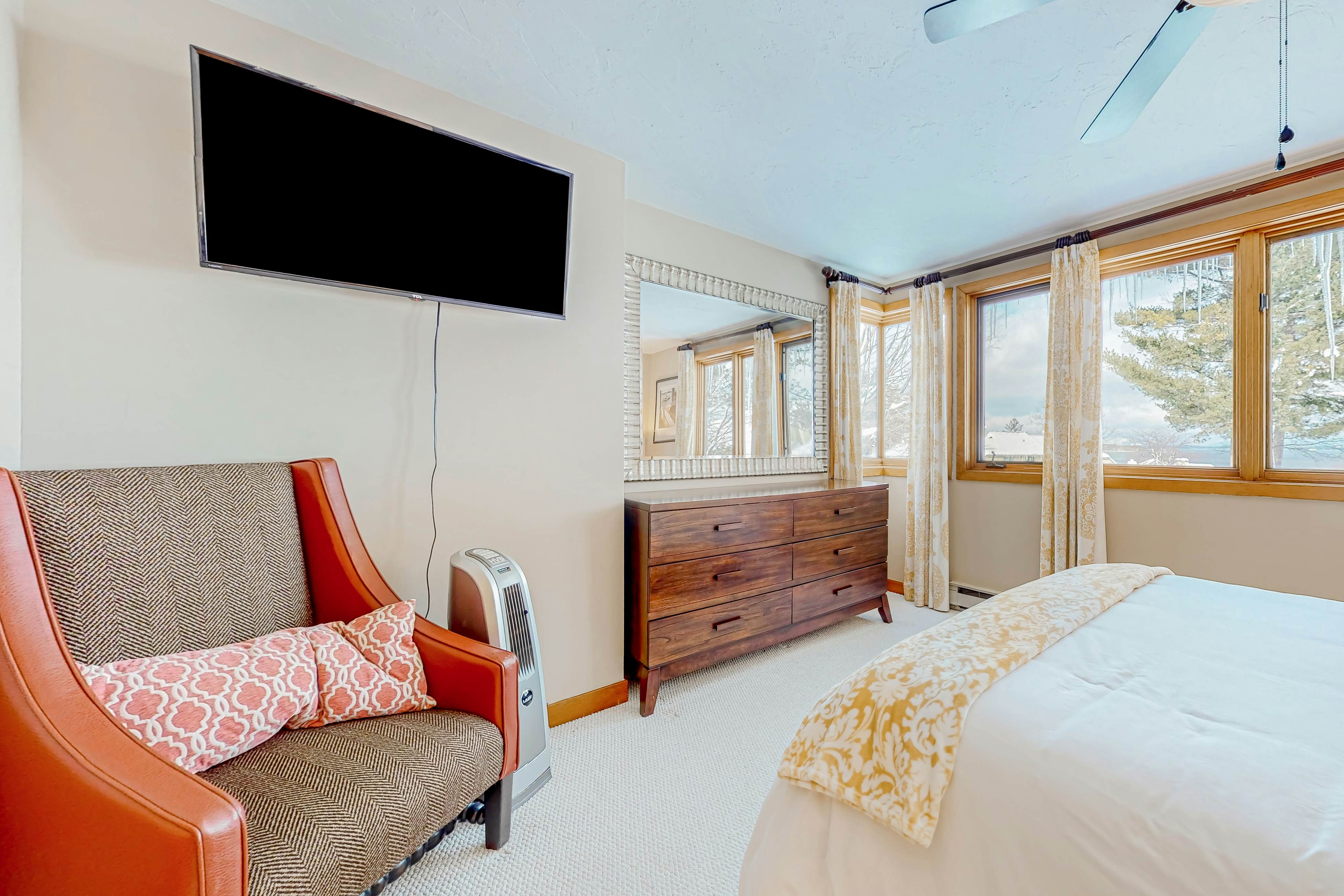 Samoset Condo on Lake Winnipesaukee 2 BD Gilford, NH Vacation Rental