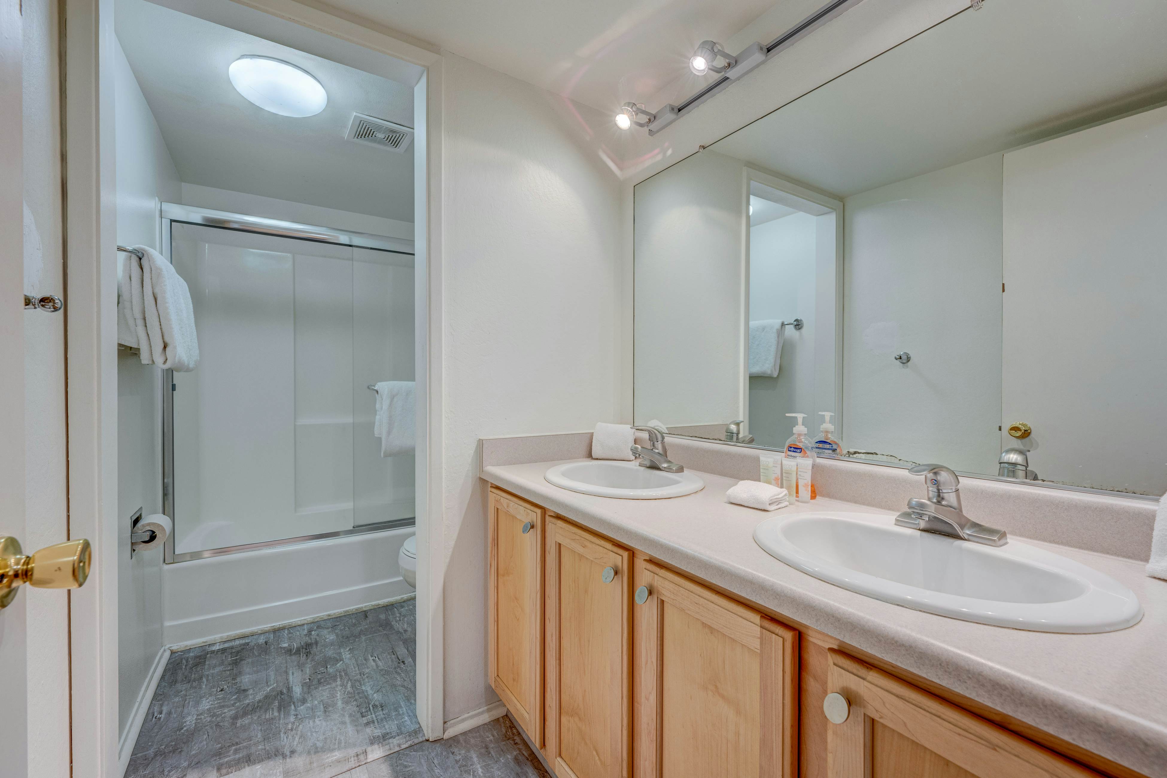 Carnelian Woods Sanctuary