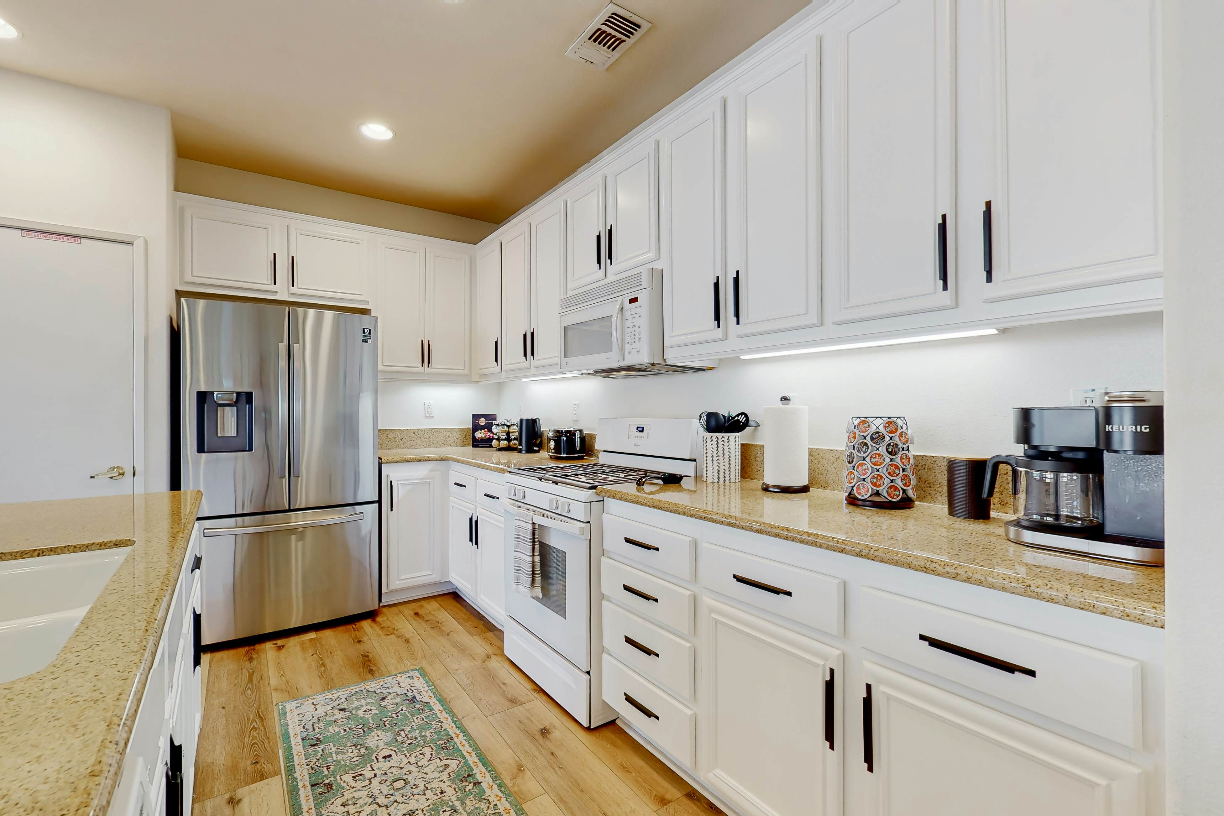 Tranquil Desert Sanctuary 