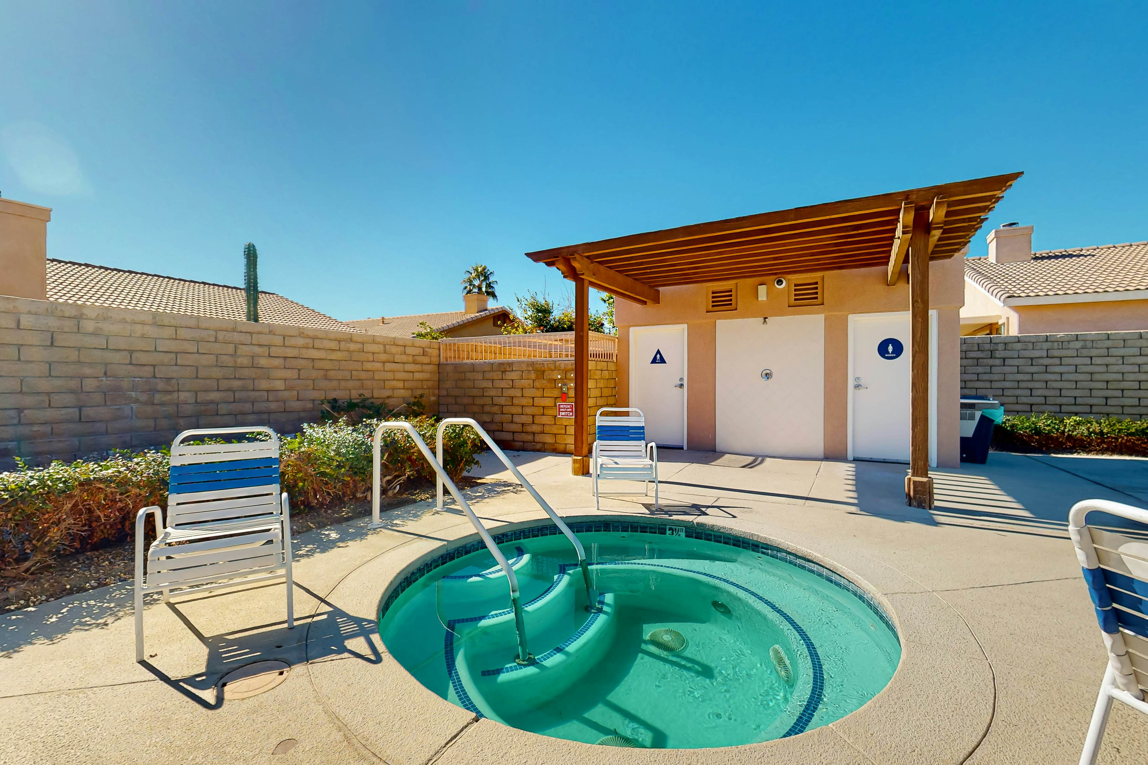 Tranquil Desert Sanctuary 