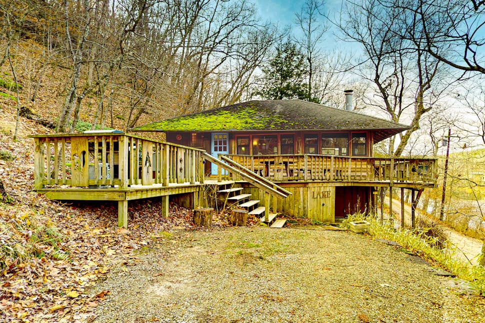 Lake Lucerne Dogwood Hill Cabin 03 1 BD Eureka Springs, AR Vacation Rental Vacasa