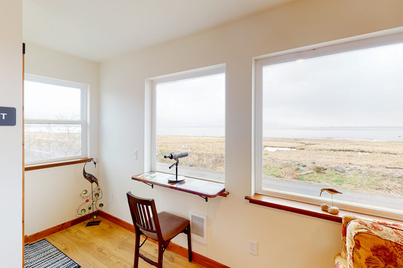Cape Satisfaction 4 BD Ilwaco, WA Vacation Rental Vacasa
