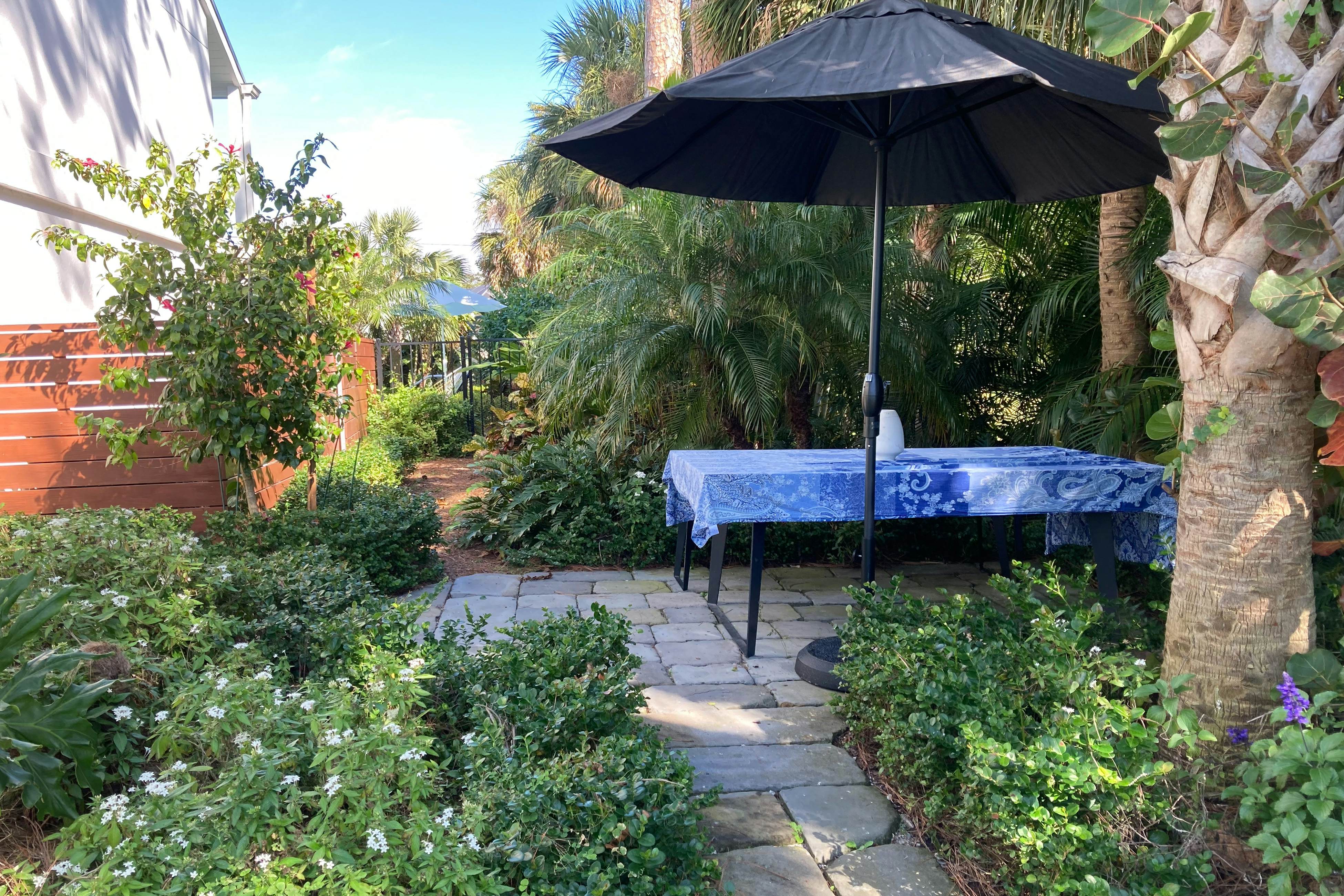 8 Pines - Sarasota Bay