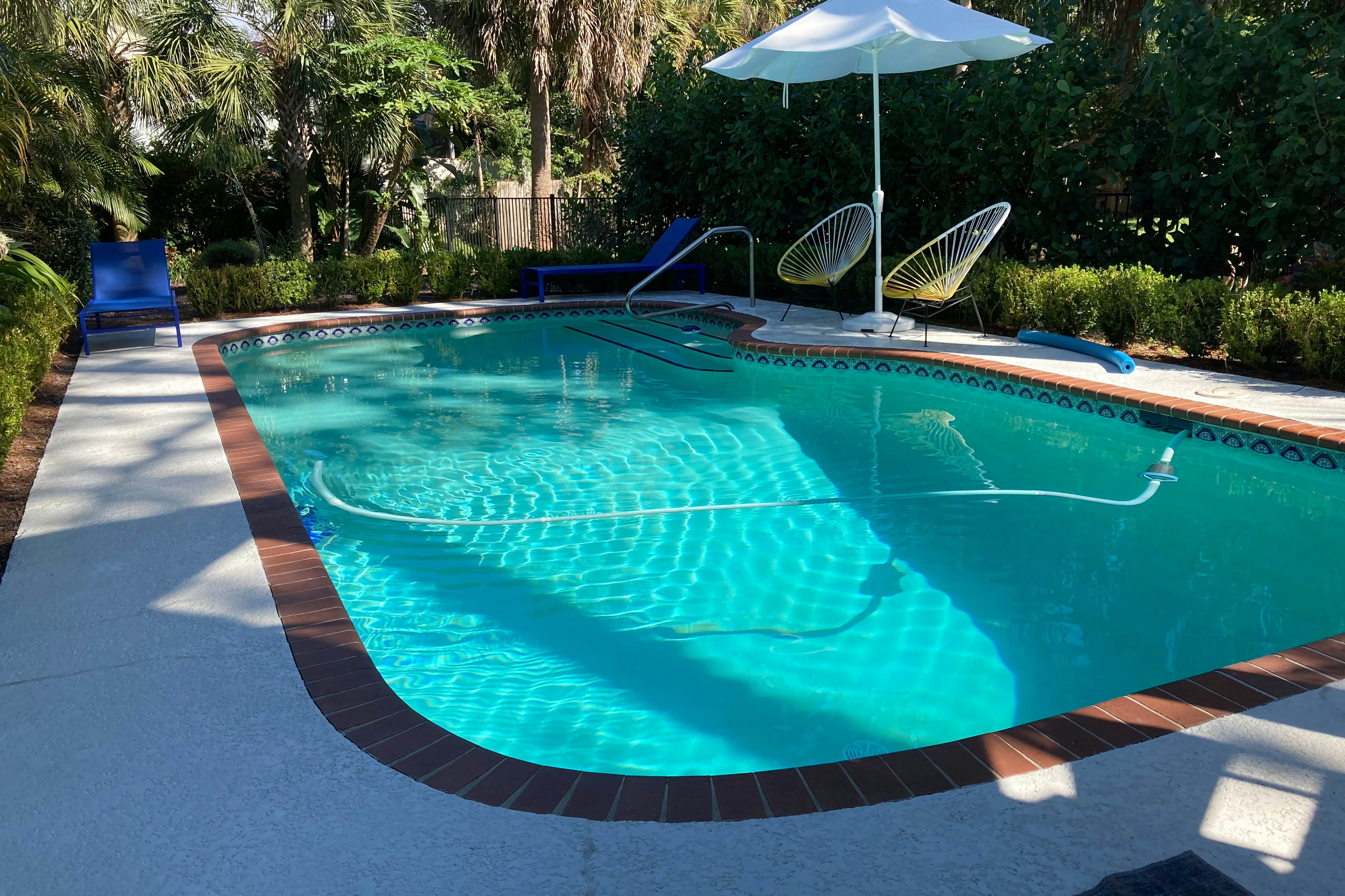 8 Pines - Sarasota Bay