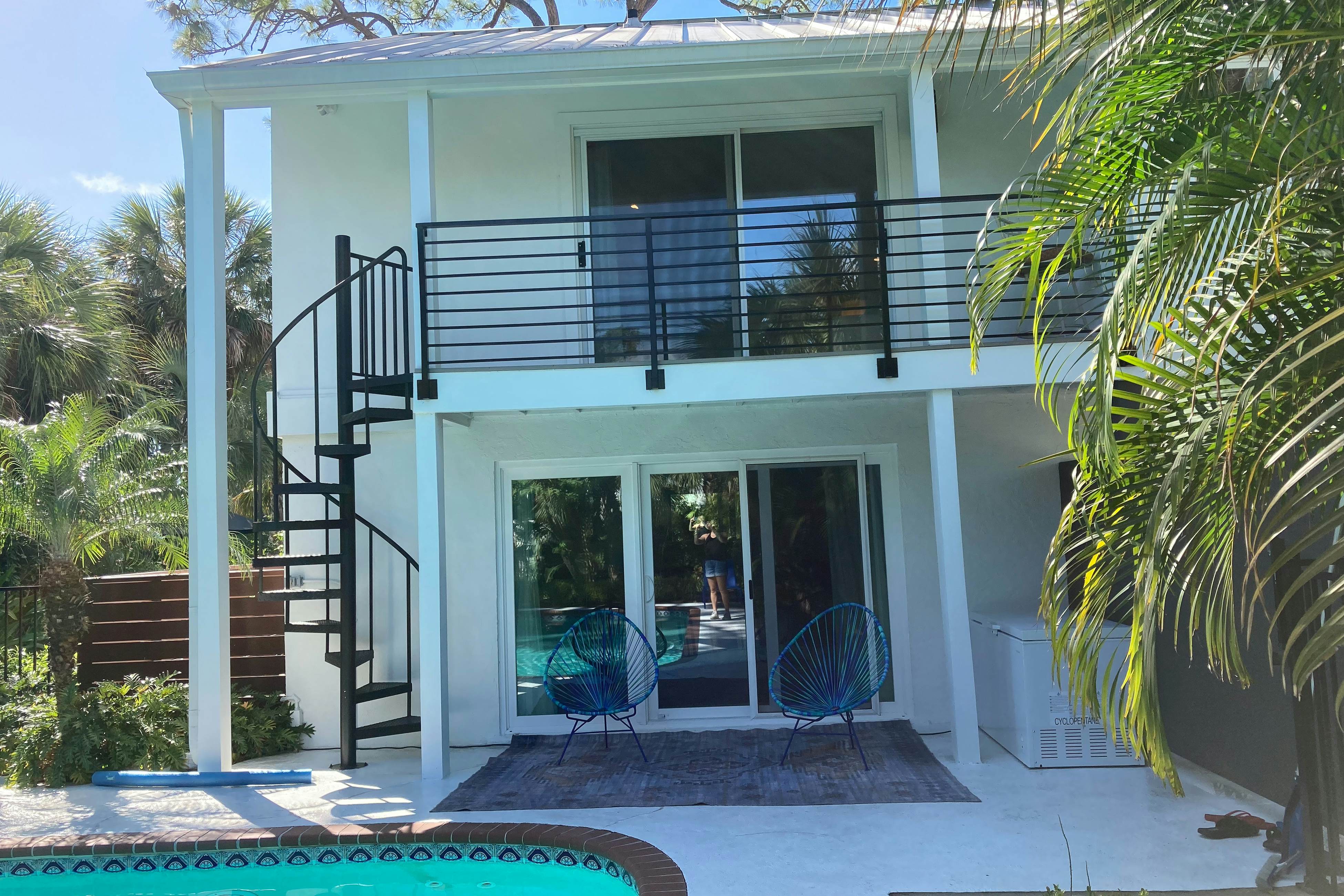 8 Pines - Sarasota Bay