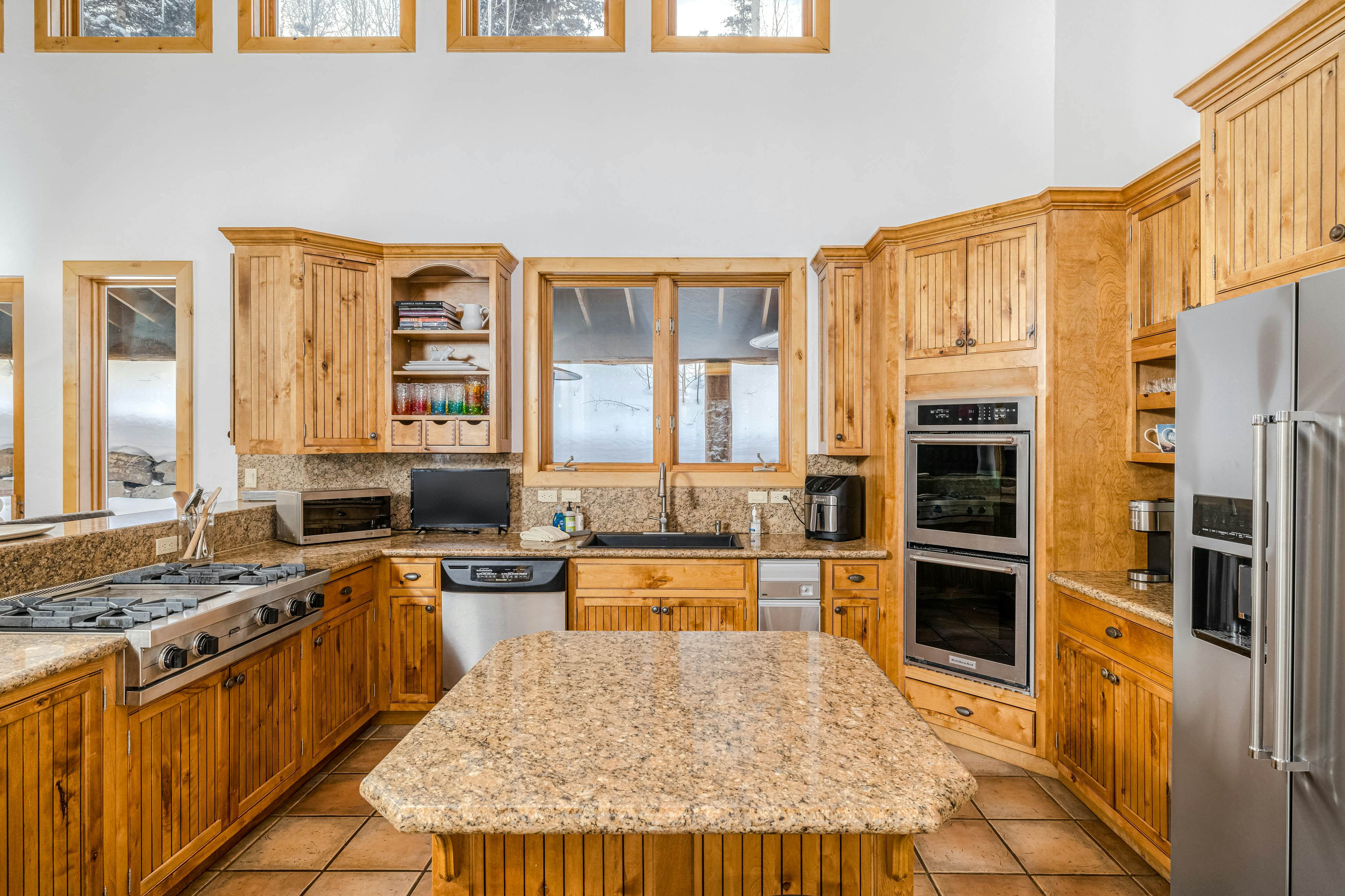 Palmyra 94 - Mountain Tranquility