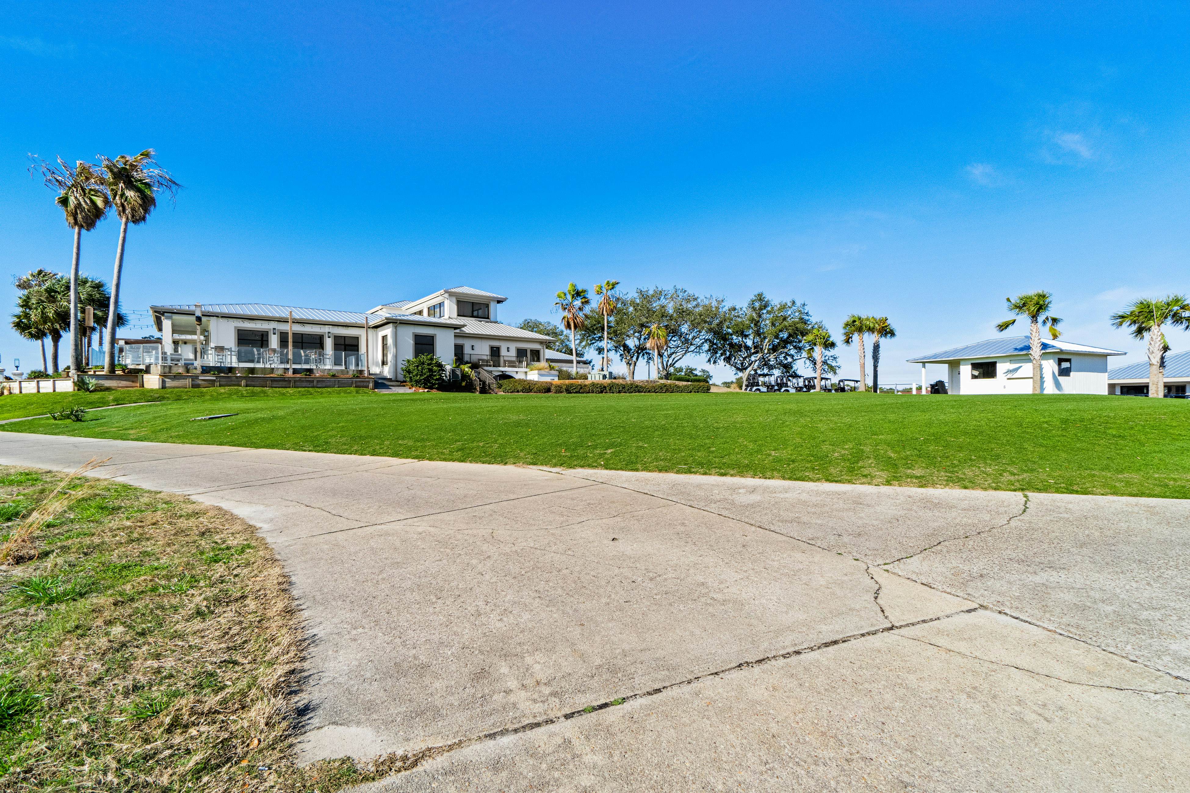 Tigers Oasis 4 BD Gulf Breeze, FL Vacation Rental Vacasa