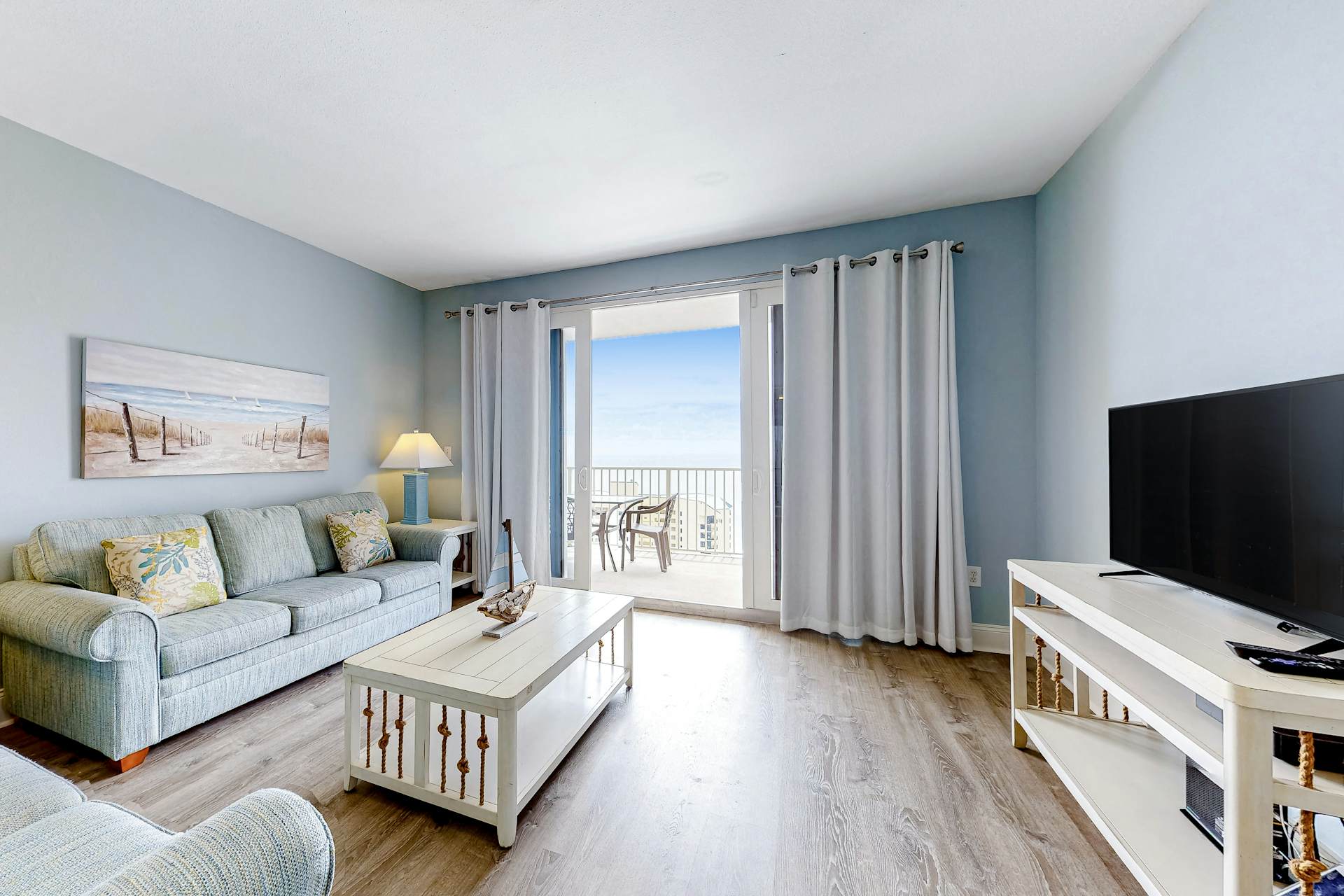 Laketown Wharf Unit 1929 | TikTok, image size:1920x1280