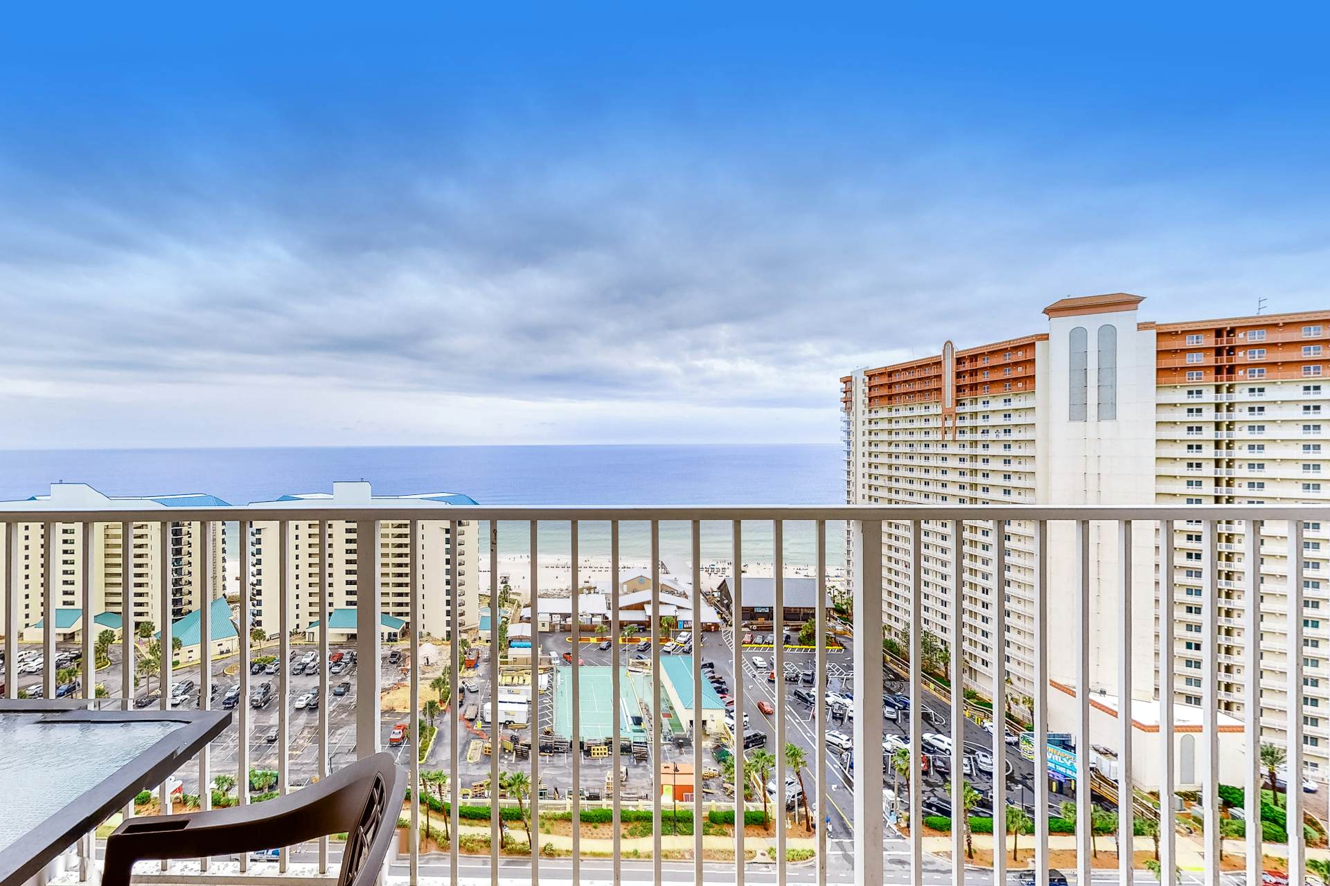 Laketown Wharf 1625 | 2 Bed Panama City Beach, FL Condo | Vacasa, image size:1920x1280