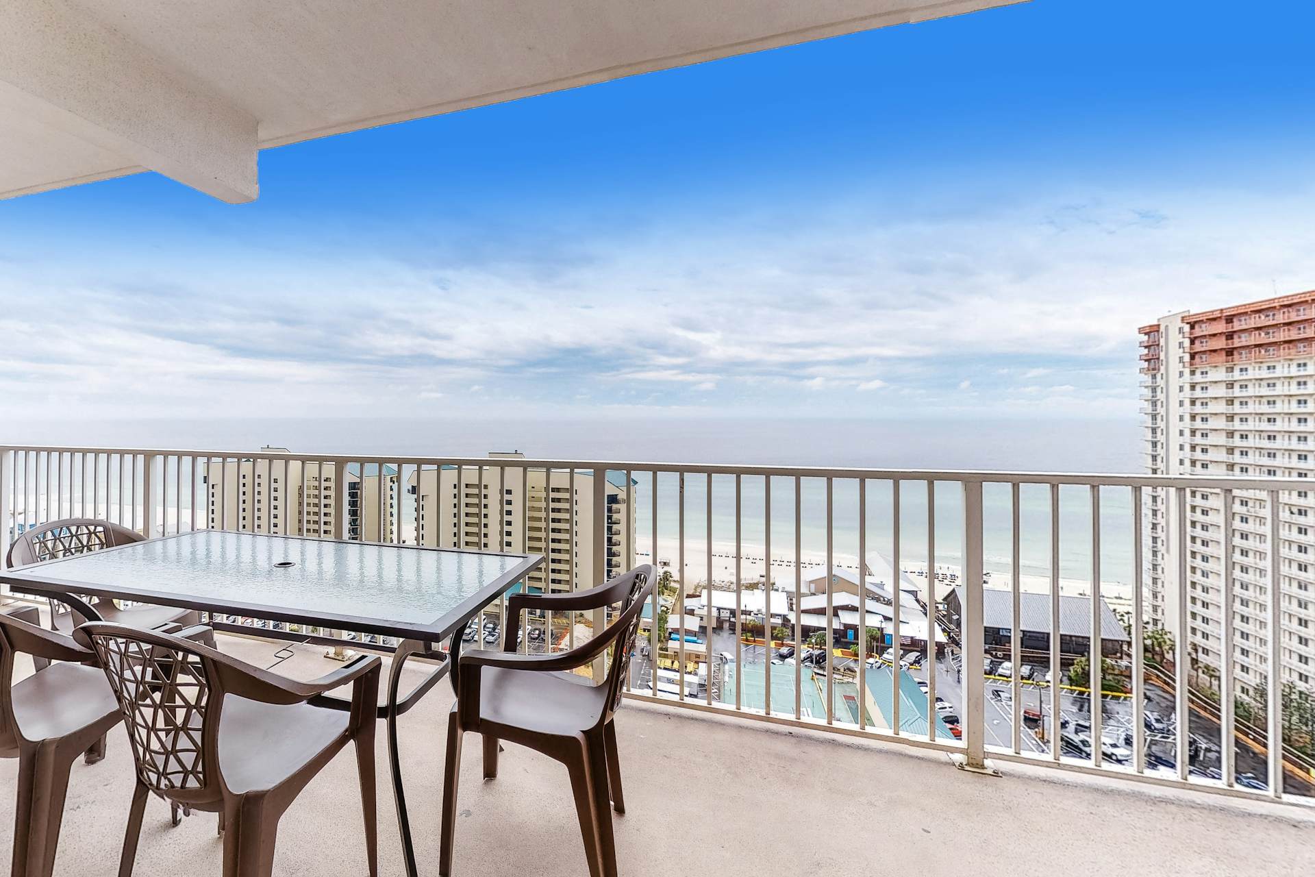 Laketown Wharf 1213 in Panama City Beach w/ 1 BR (Sleeps6), image size:1920x1280