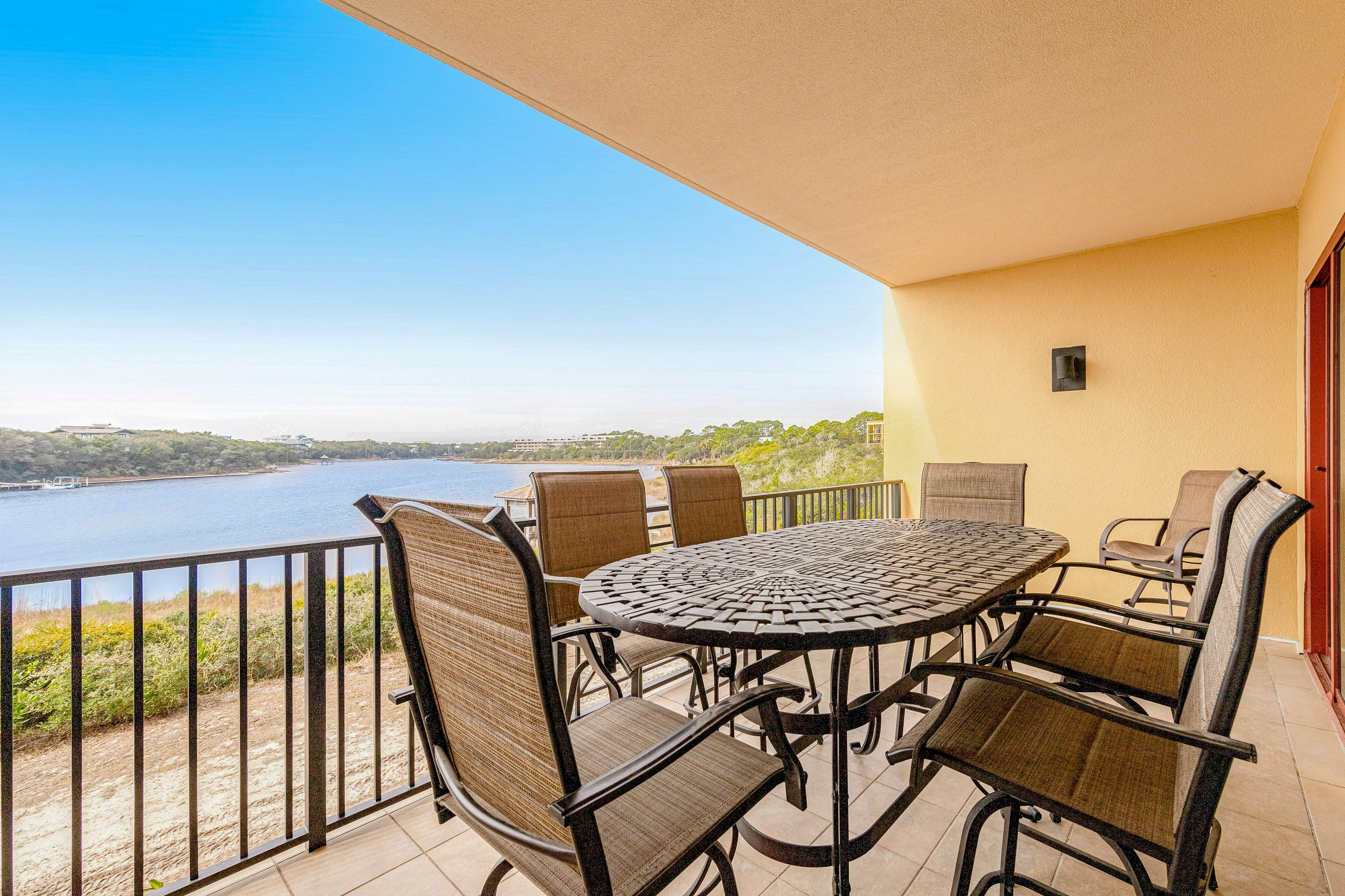 Sanctuary by the Sea 1122