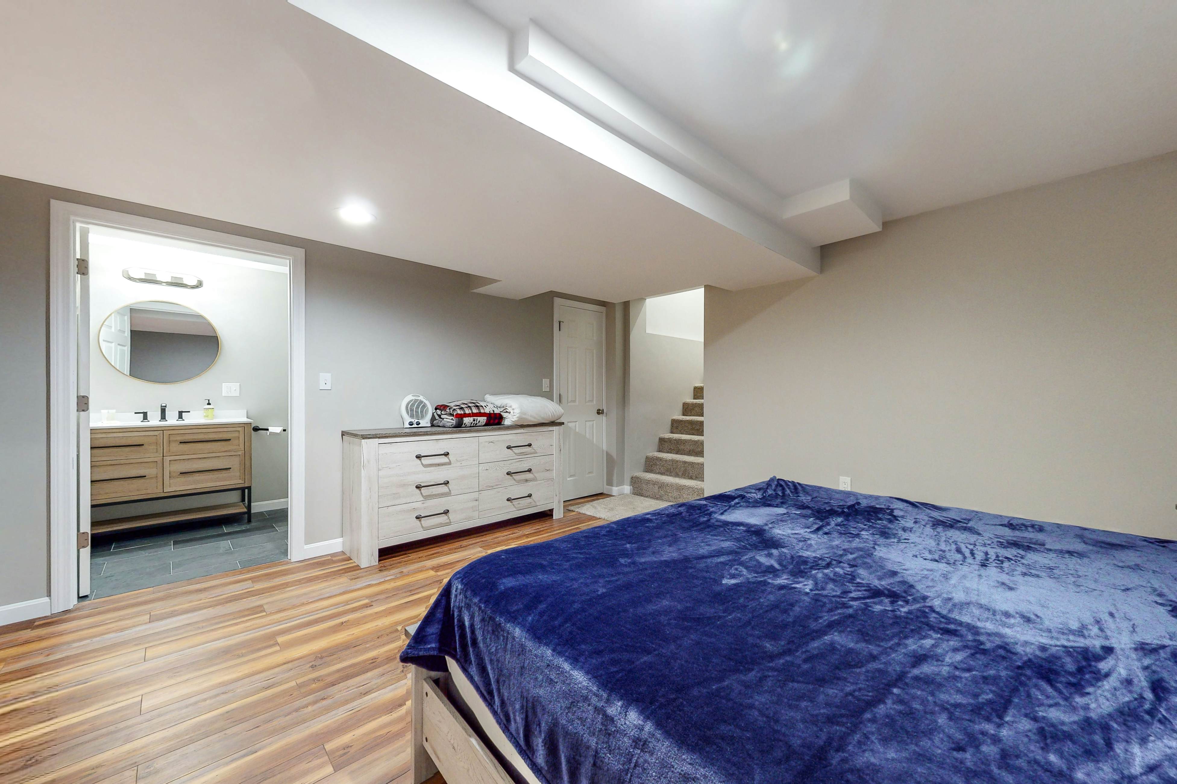 Breathtaking Mountain & River Views