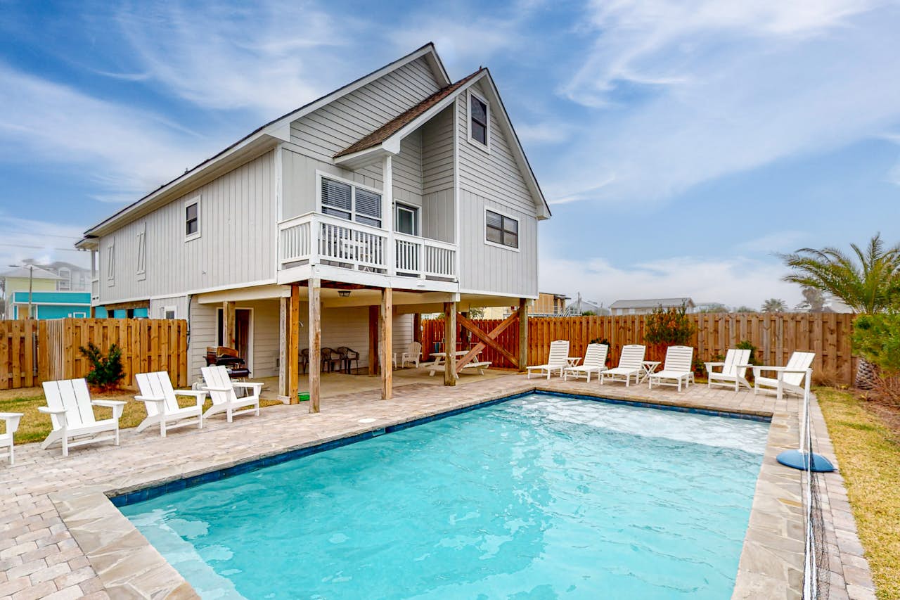 Coconut Cottage 4 BD Gulf Shores, AL Vacation Rental Vacasa