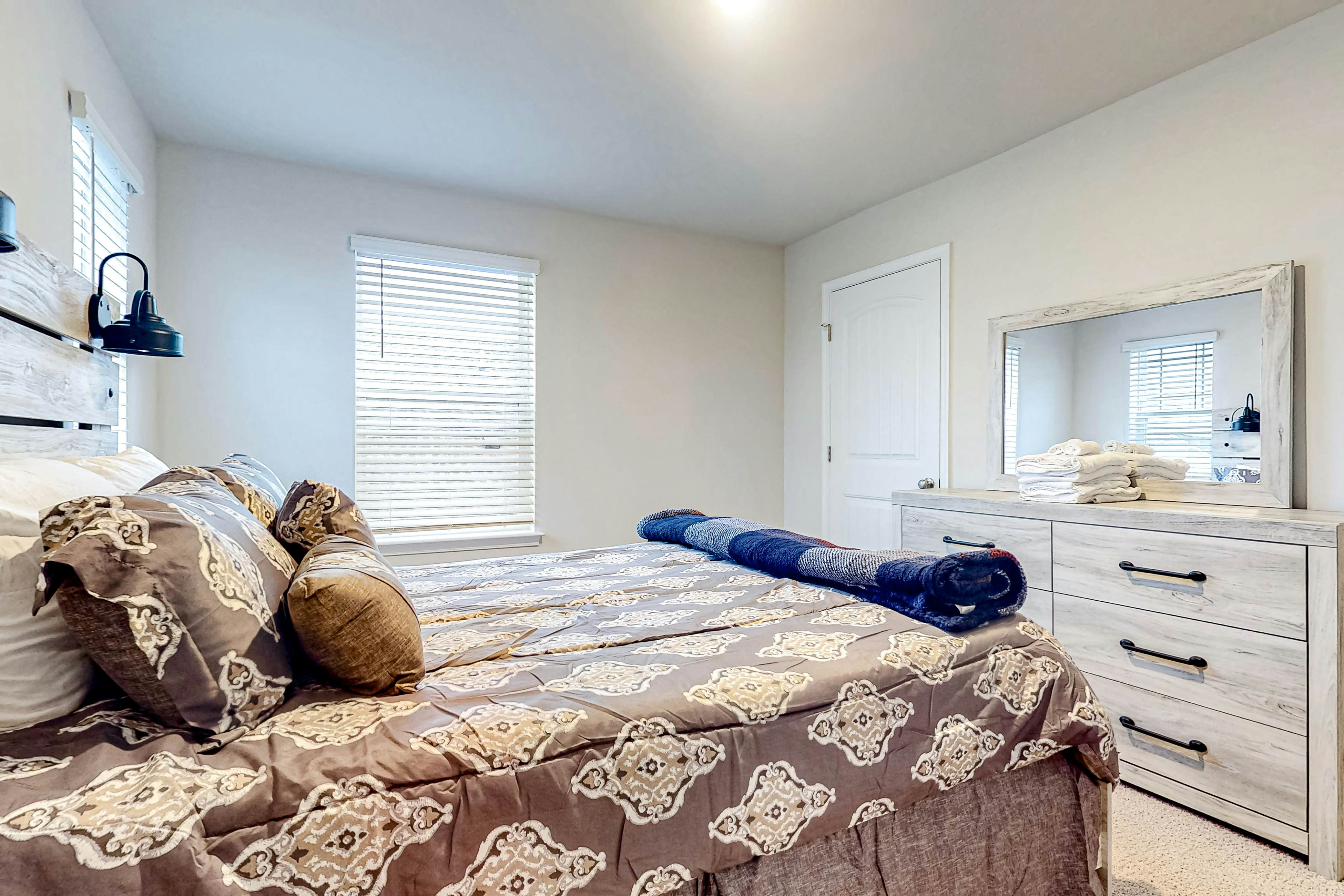 Ocean View Beach Club - 34152 Gooseberry Ave