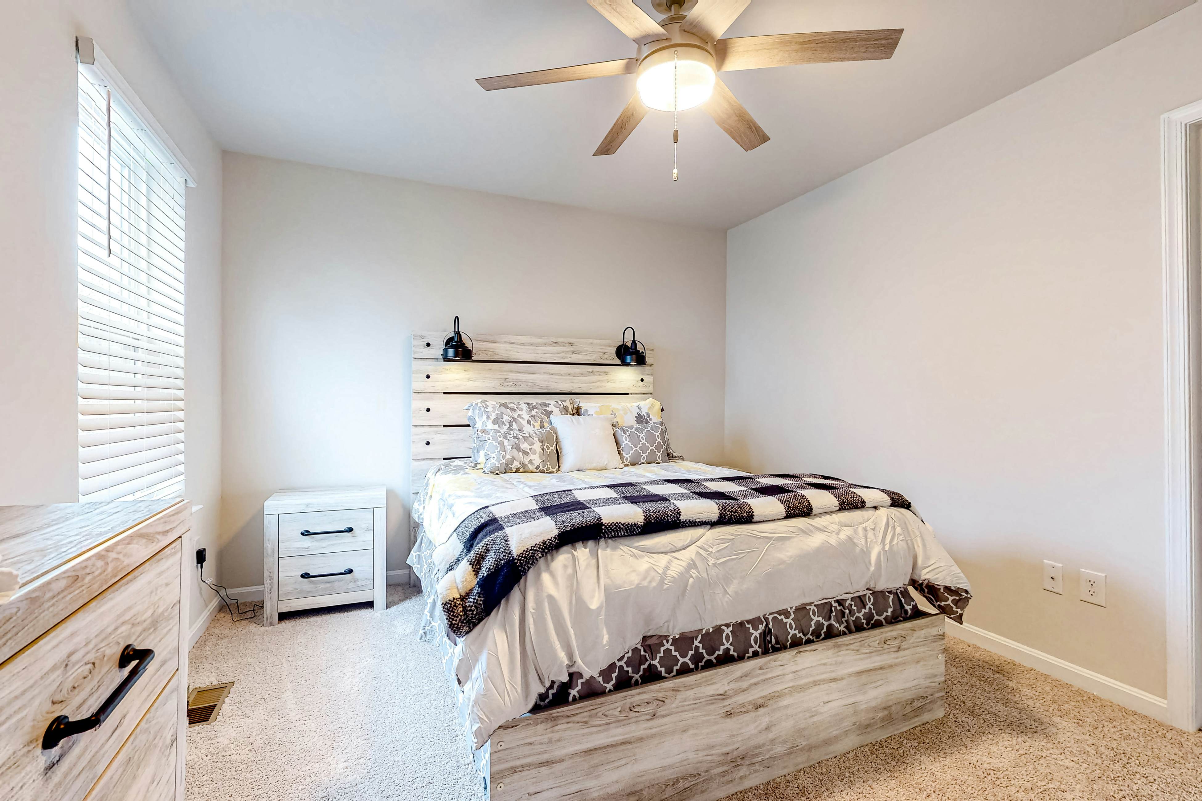 Ocean View Beach Club - 34152 Gooseberry Ave