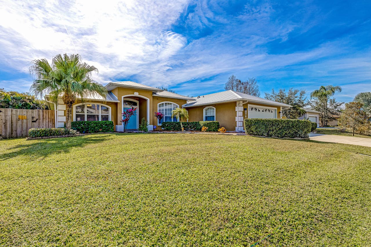 RTimeA Sunshine Retreat 3 BD Sebastian, FL Vacation Rental Vacasa