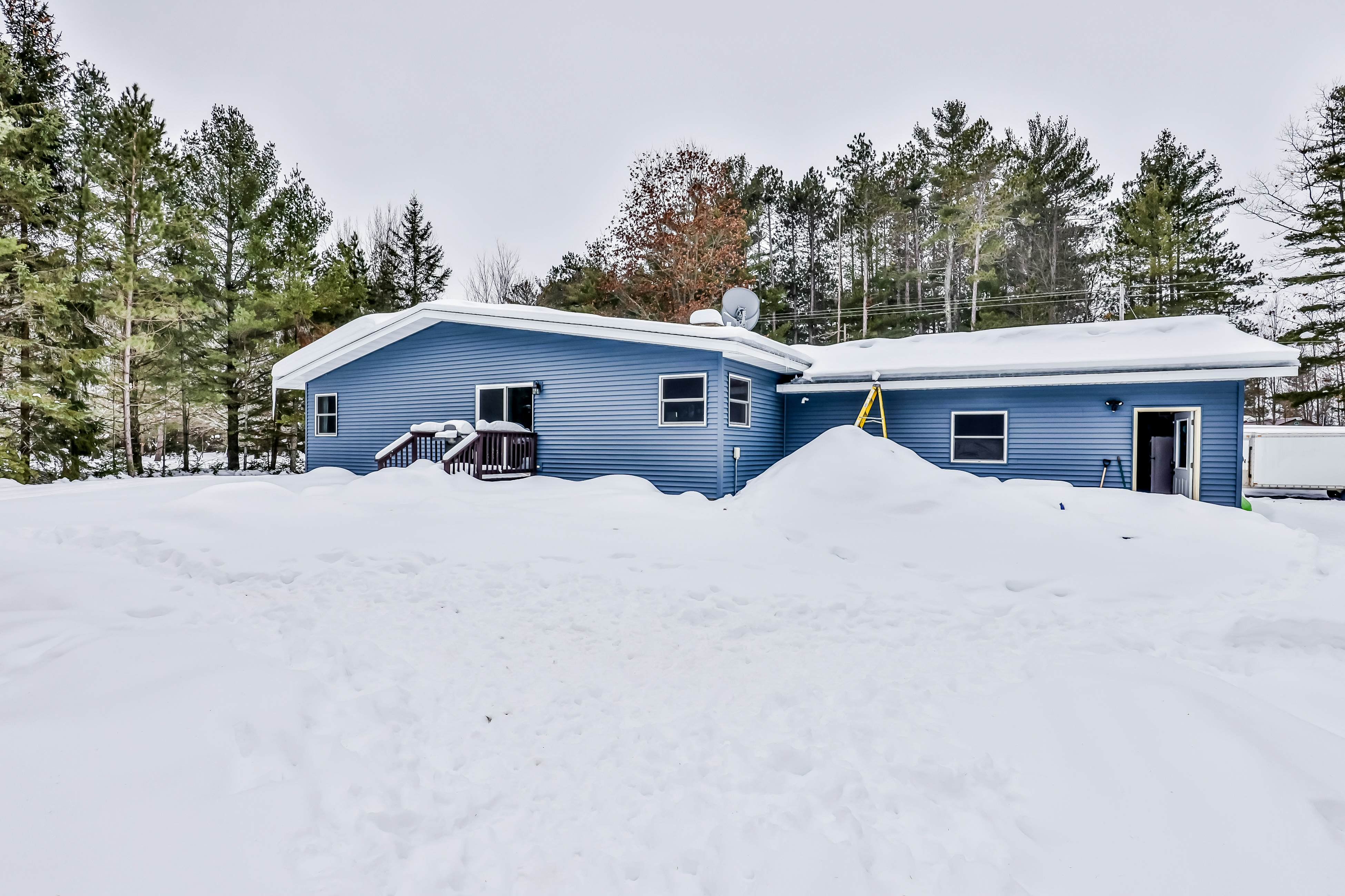 Echo Lodge 5 BD Mercer, WI Vacation Rental Vacasa