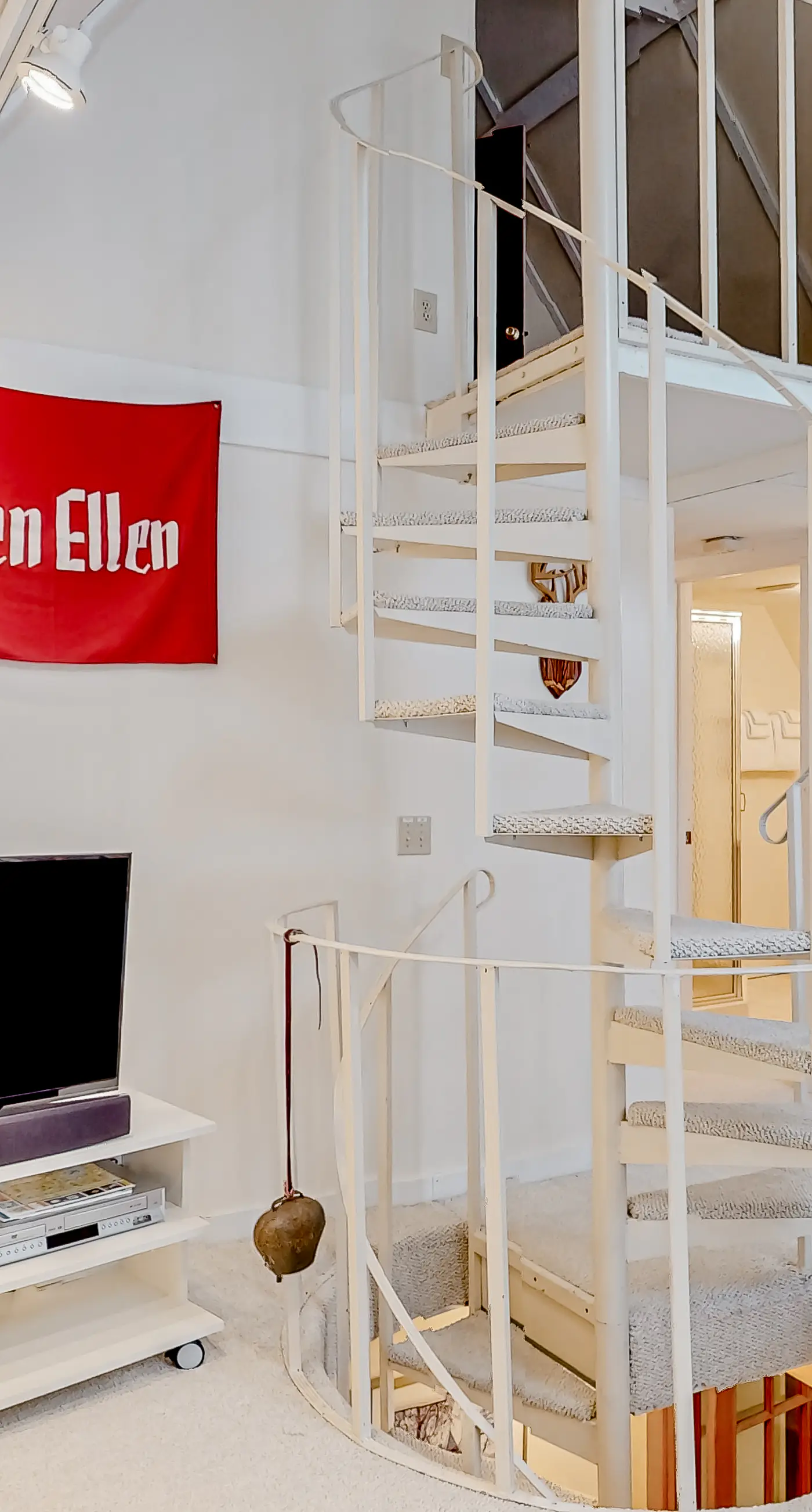Mt. Ellen Ski Chalet 3 BD Waitsfield, VT Vacation Rental Vacasa