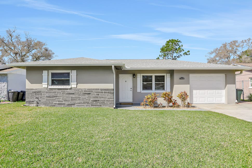 Pinellas Retreat 3 BD Pinellas Park, FL Vacation Rental Vacasa