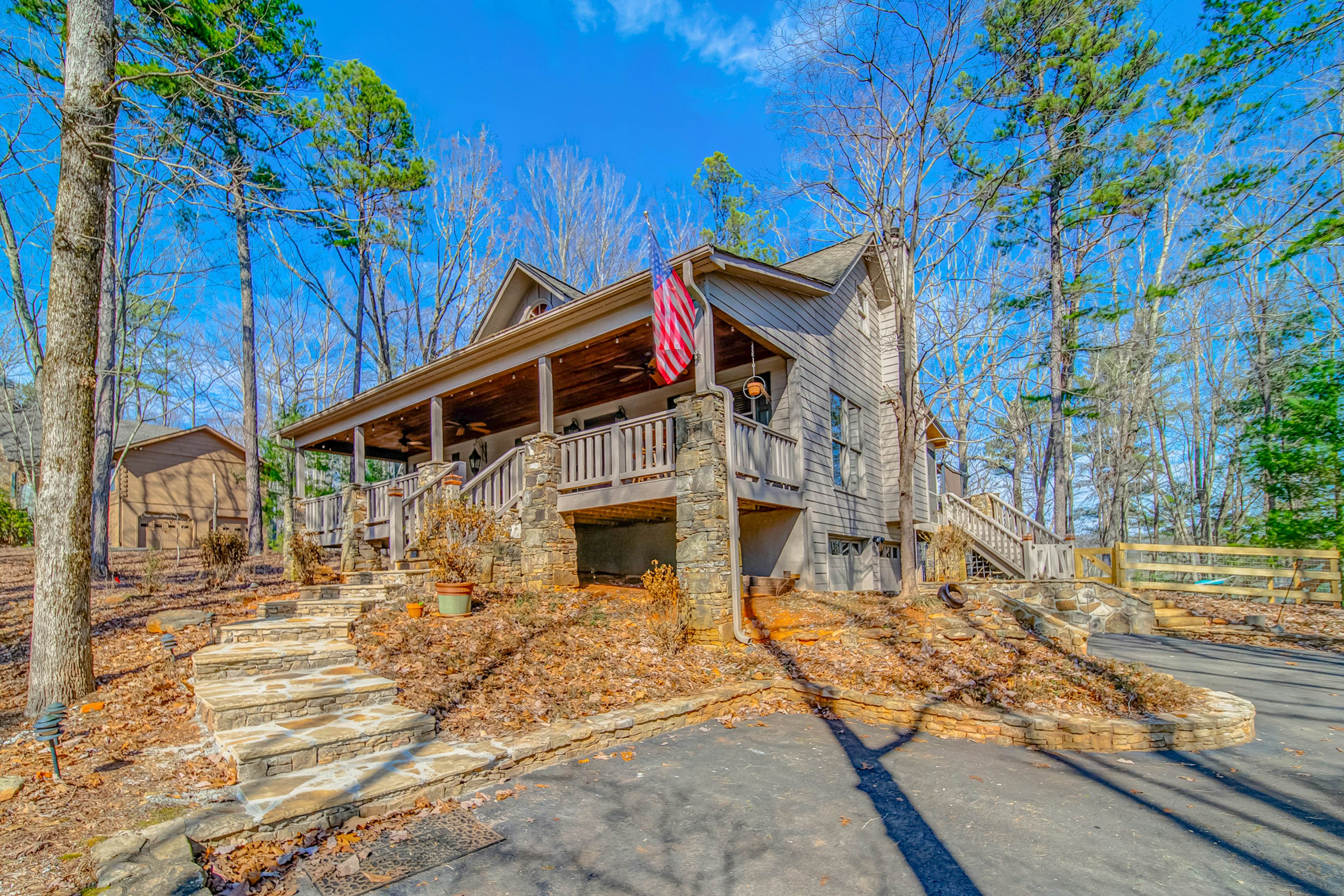Big Canoe Cabin Retreat 