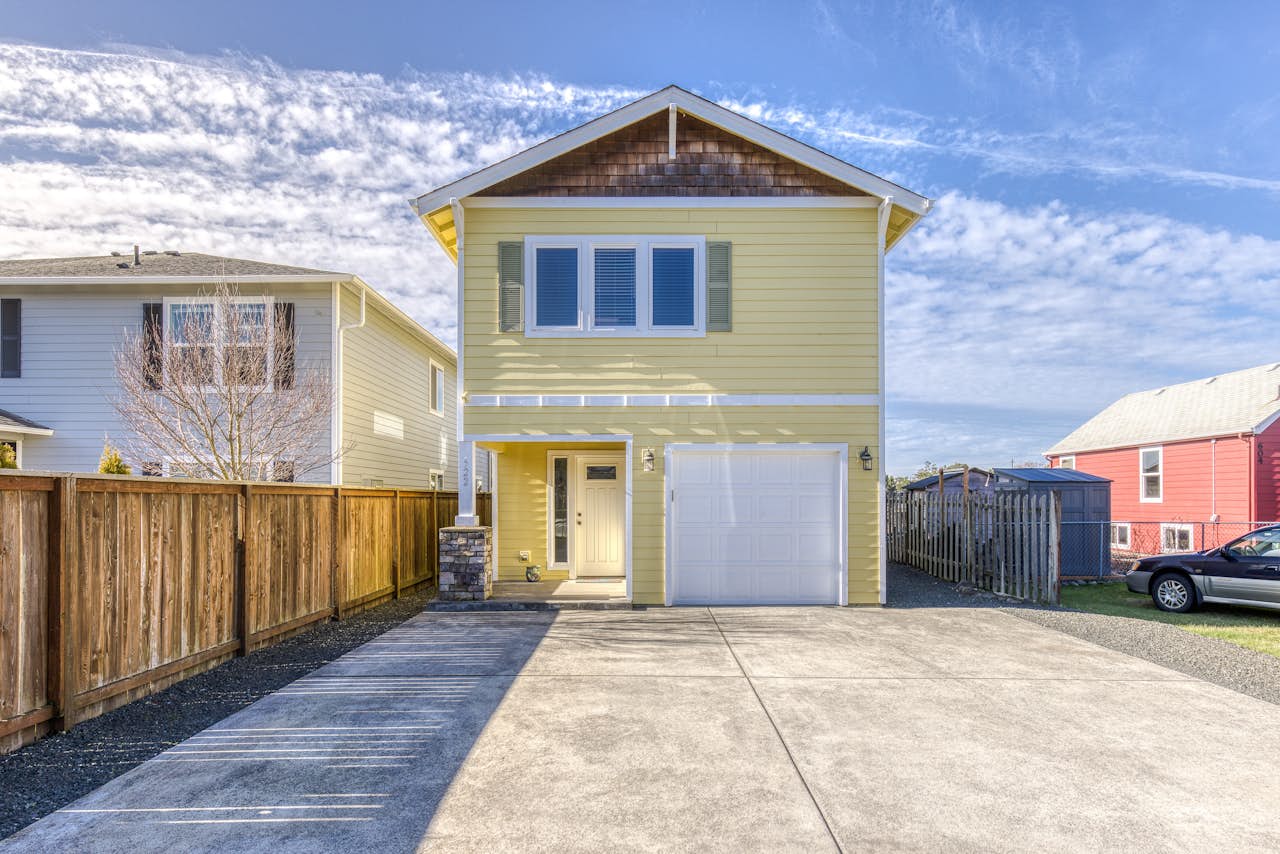 Riveredge Retreat 3 BD Seaside, OR Vacation Rental Vacasa