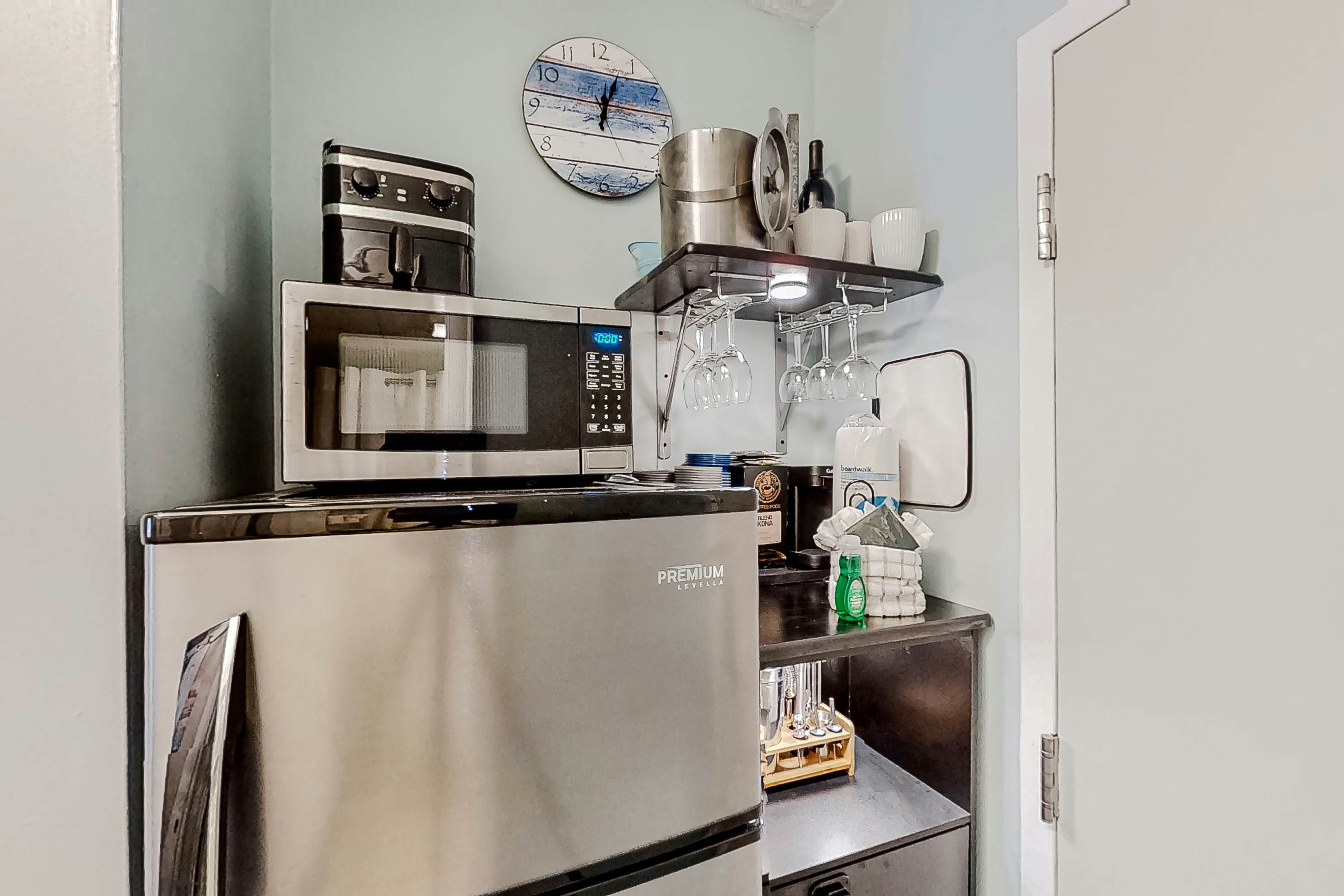 The Sand Shack - Litchfield Inn 251