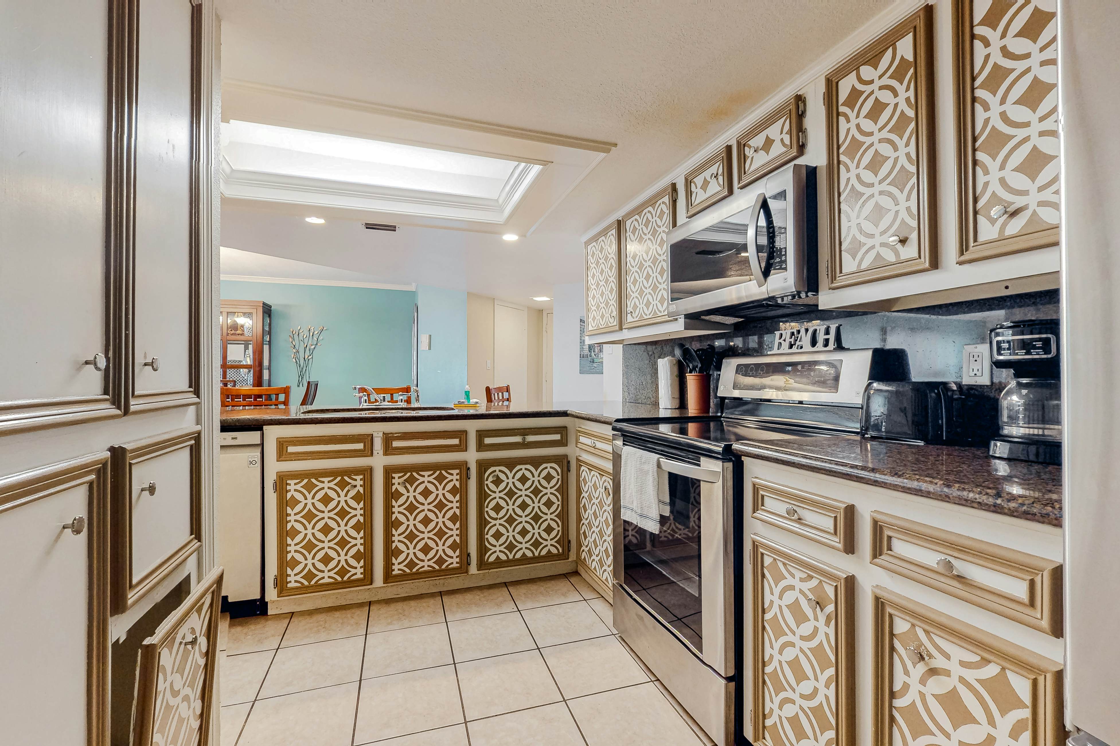 Saida Towers IV #4103