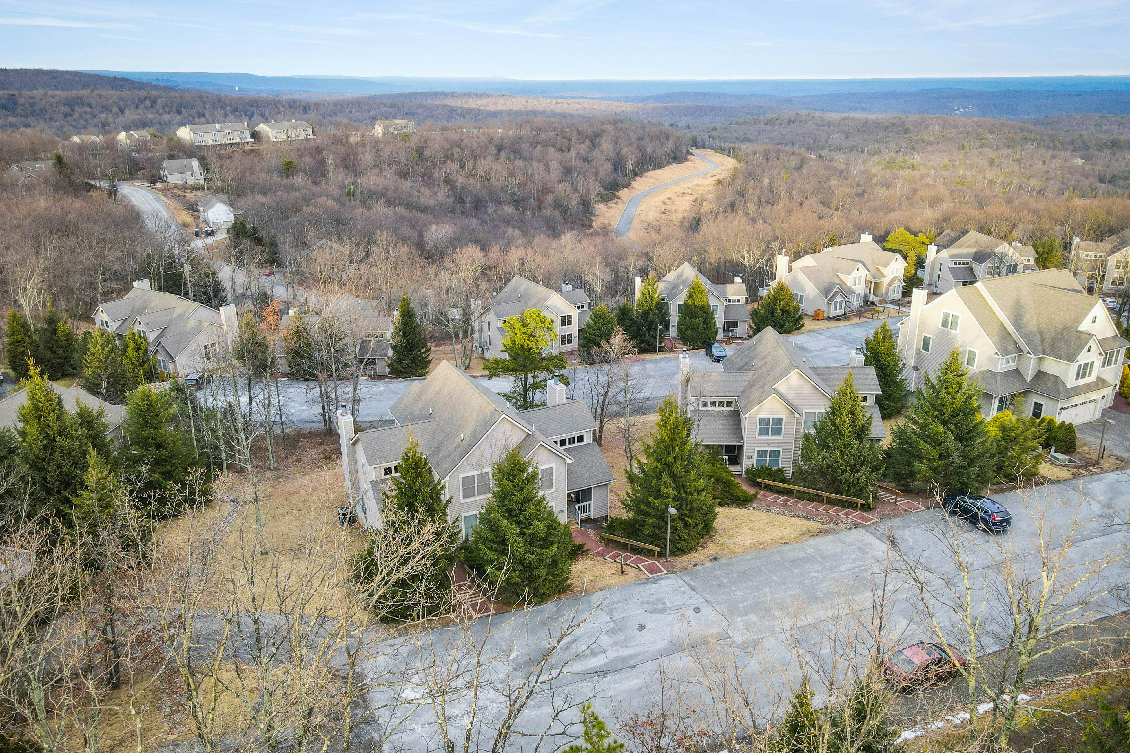 Cozy Mountain Retreat in Northridge