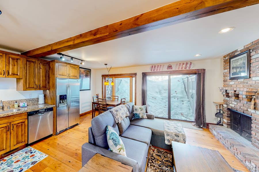 Ideal in Idaho 2 BD Ketchum, ID Vacation Rental Vacasa