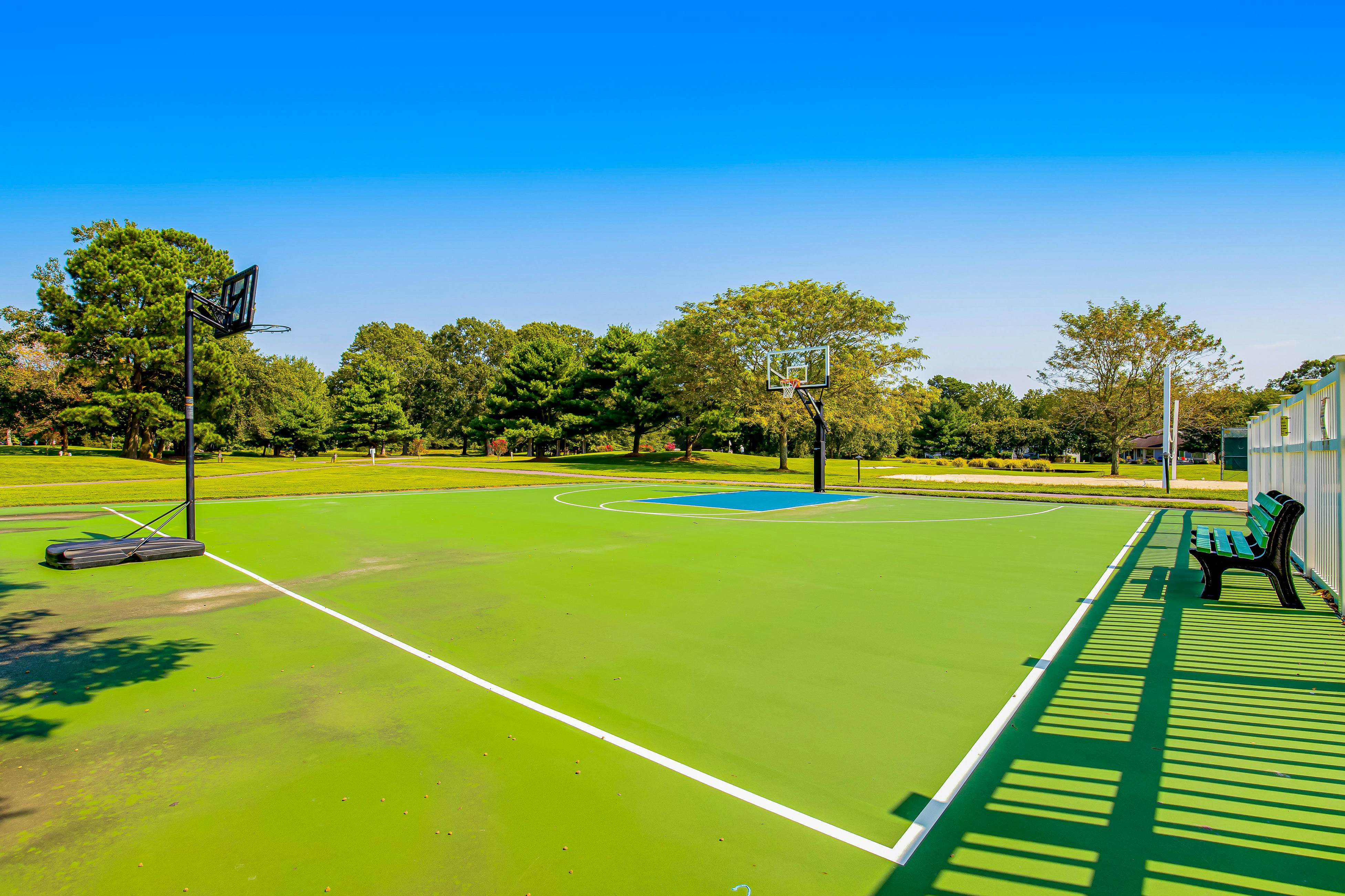 Salt Pond - 1 Heron Ct