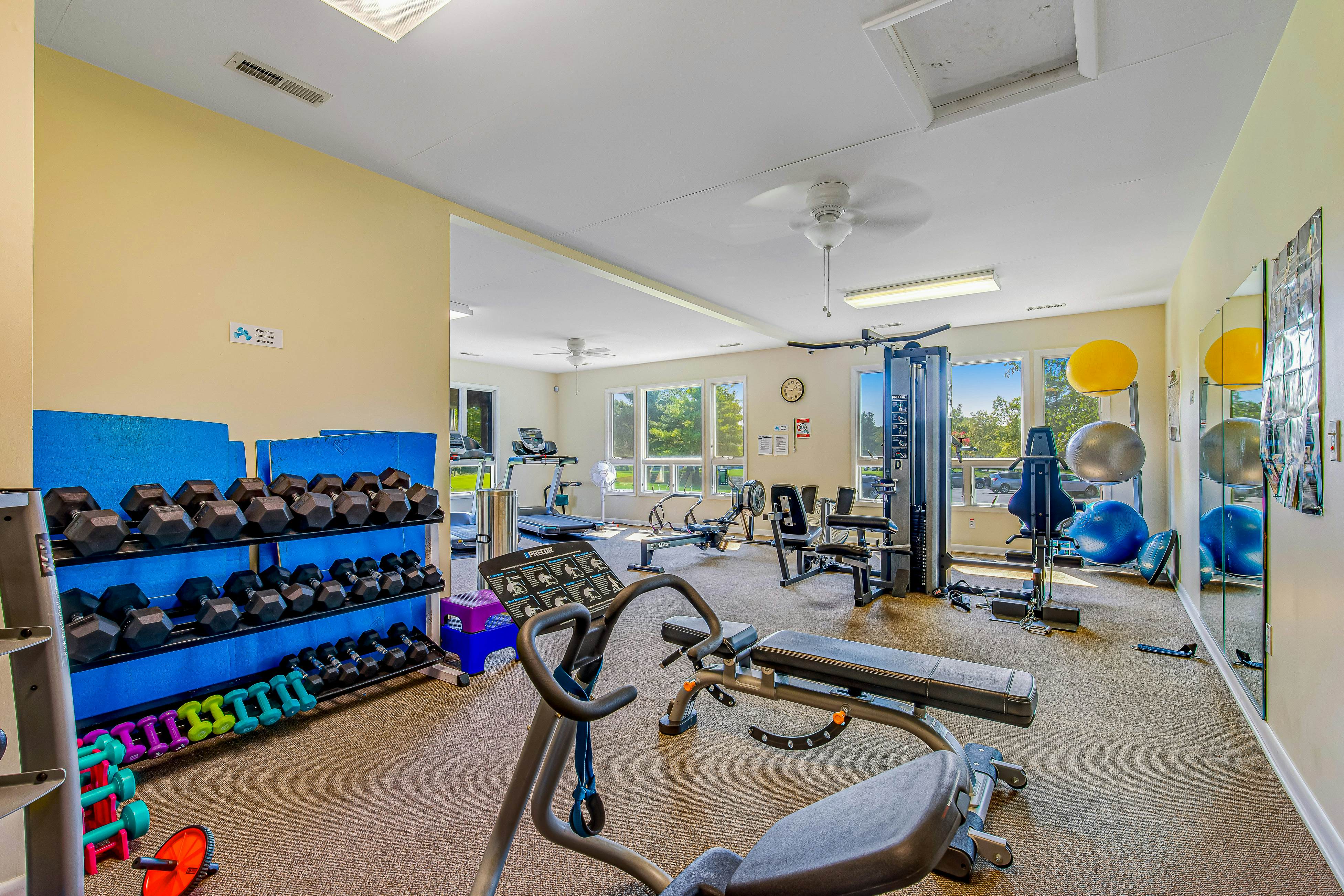 Salt Pond - 1 Heron Ct