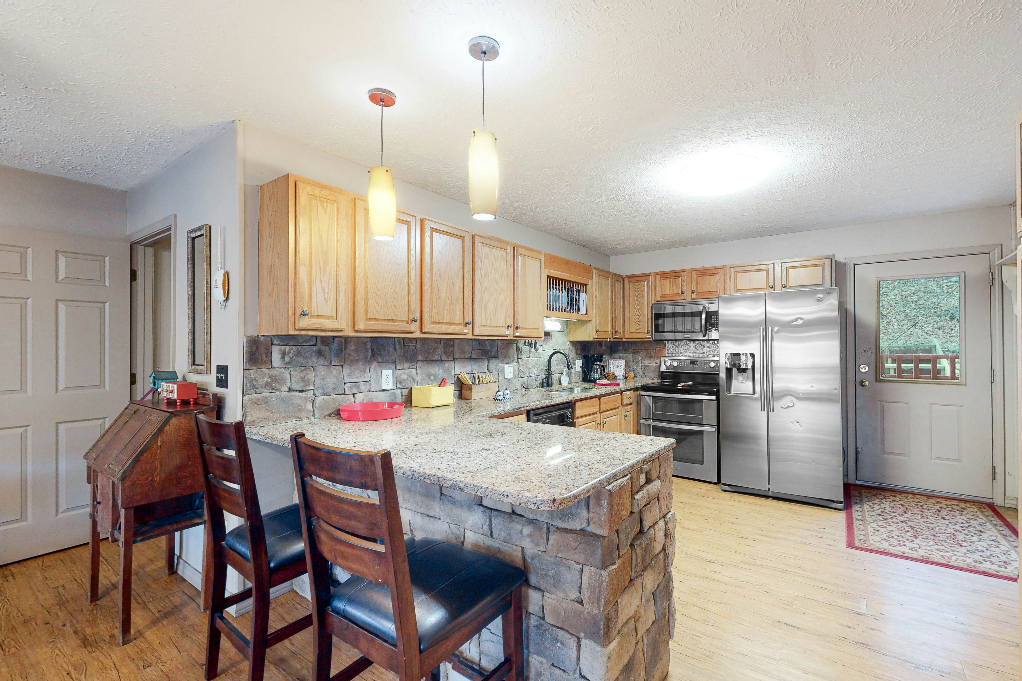 Lone Star Lake House