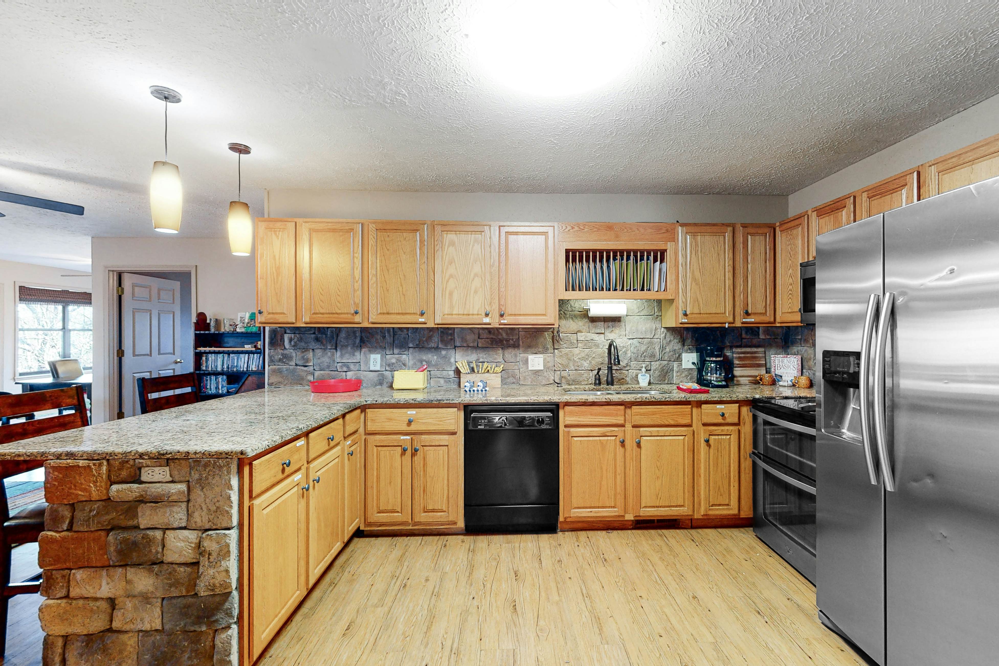 Lone Star Lake House 4 BD Eureka Springs, AR Vacation Rental Vacasa