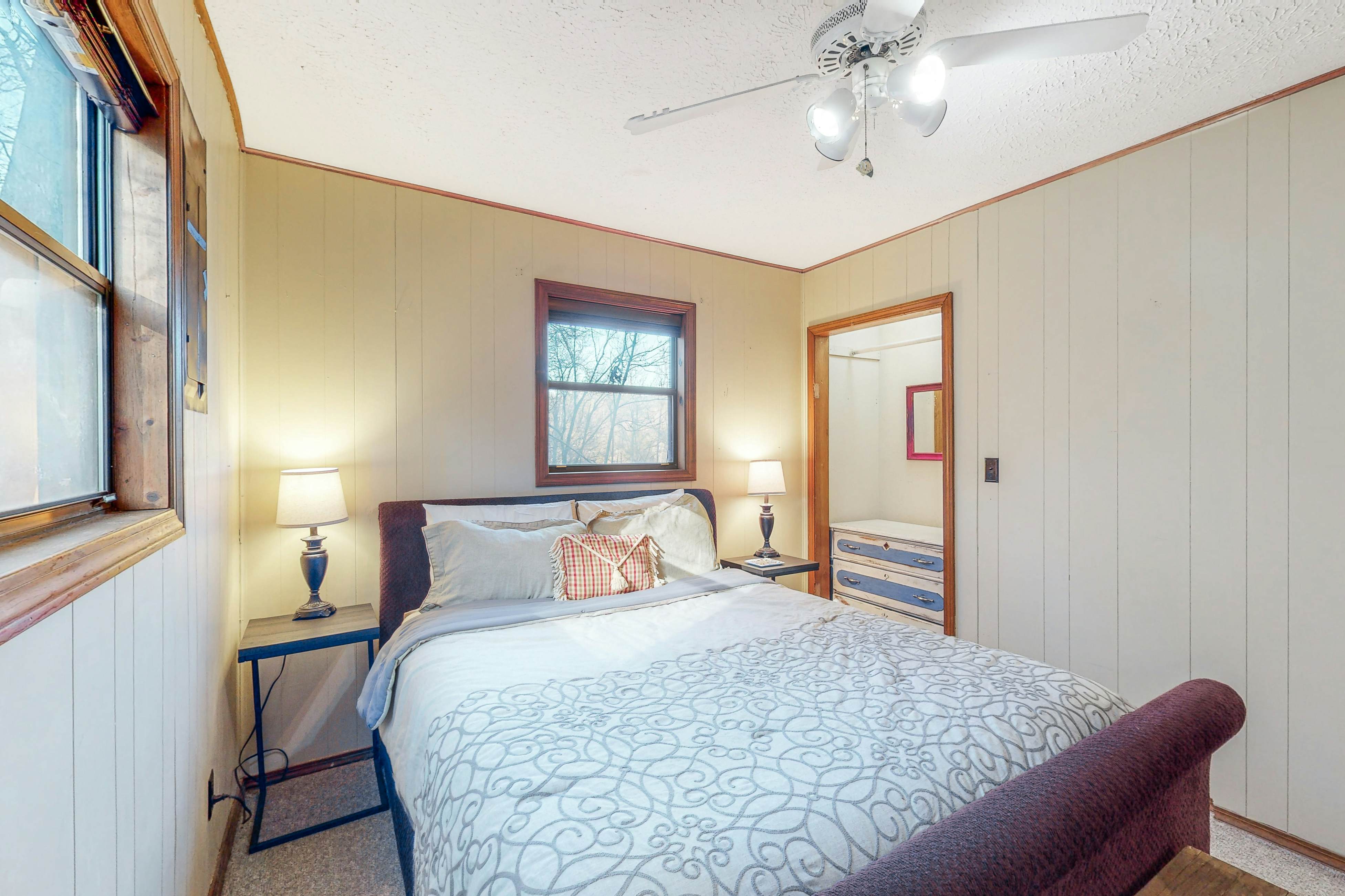 Lone Star Lake House 4 BD Eureka Springs, AR Vacation Rental Vacasa