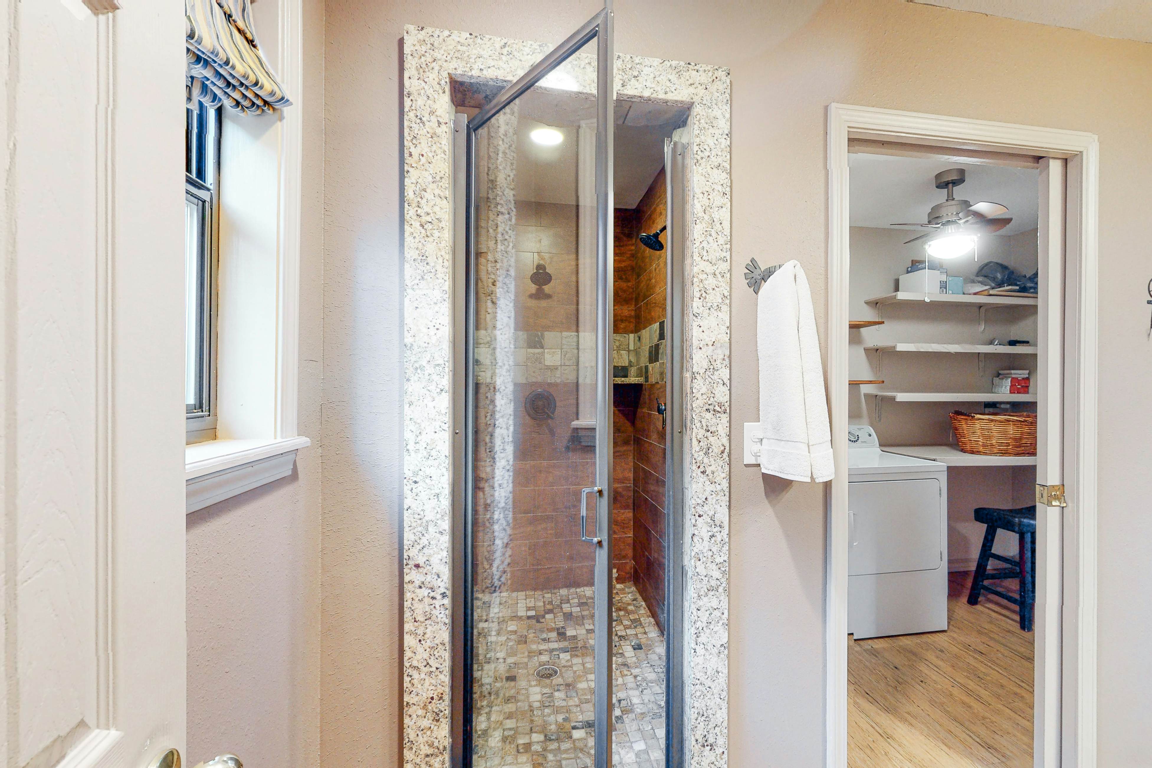 Lone Star Lake House