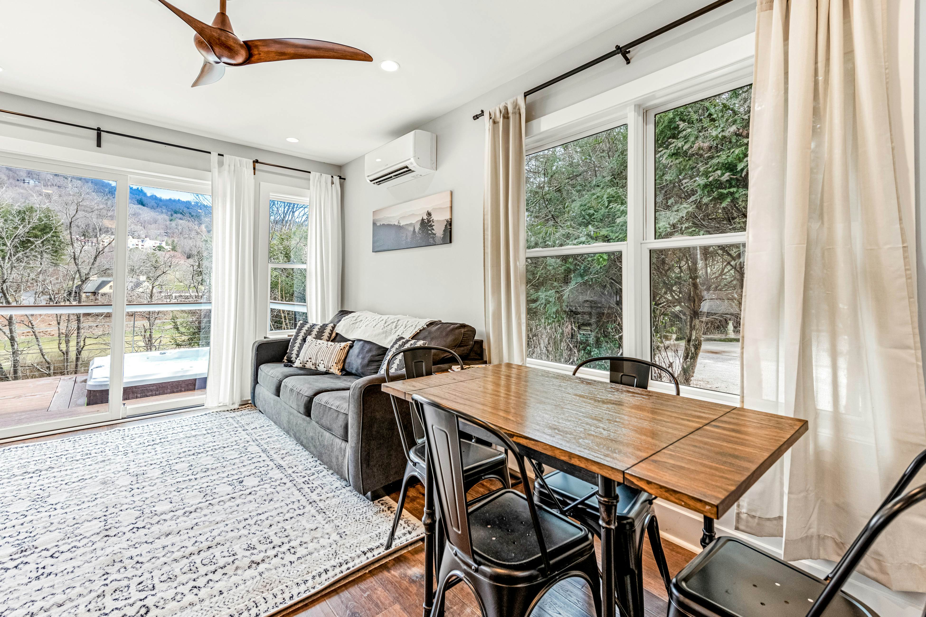 Grove Park View 1 BD Asheville, NC Vacation Rental Vacasa