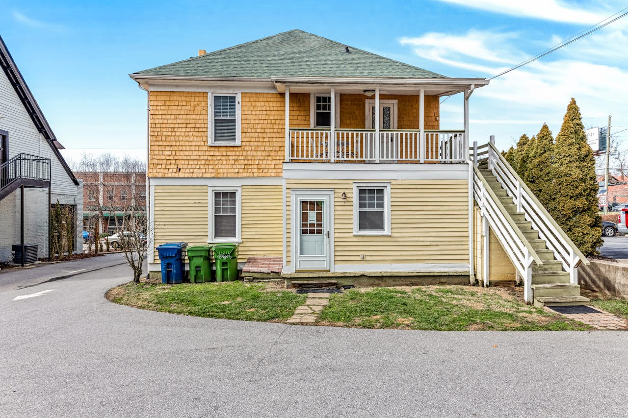 Alpha Pad 2 BD Asheville, NC Vacation Rental Vacasa