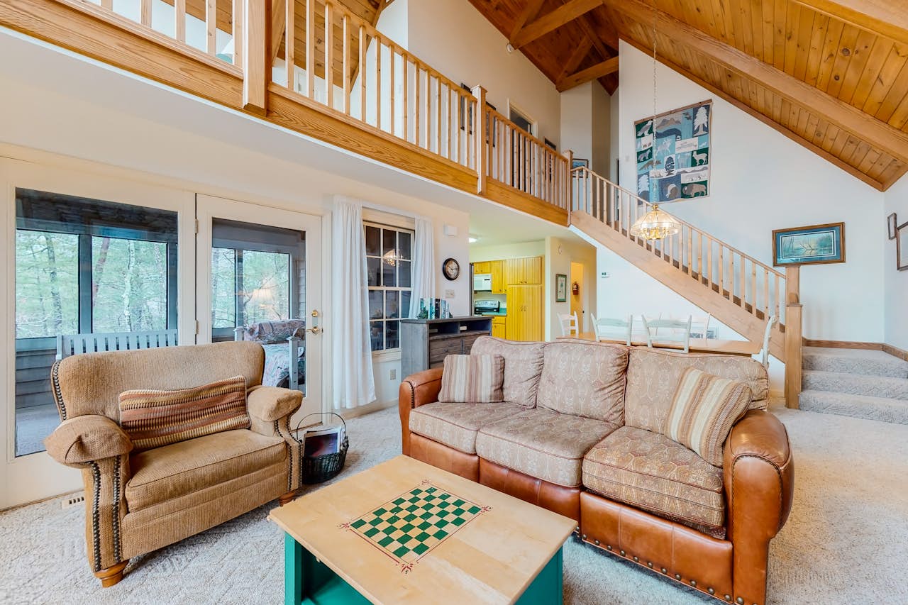 Mountain Vista, Laurel Valley 3 BD Townsend, TN Vacation Rental Vacasa