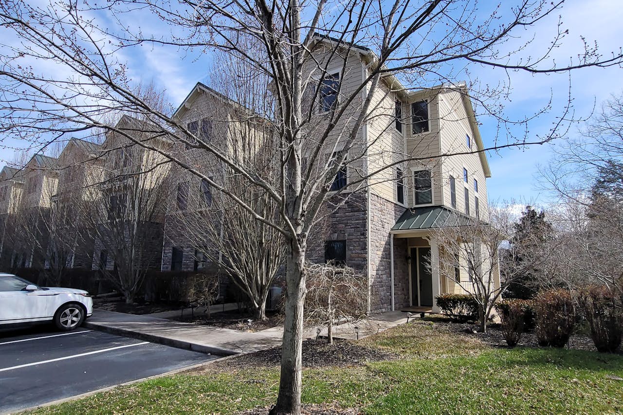 Lakeshore Living 2 BD Andersonville, TN Vacation Rental Vacasa