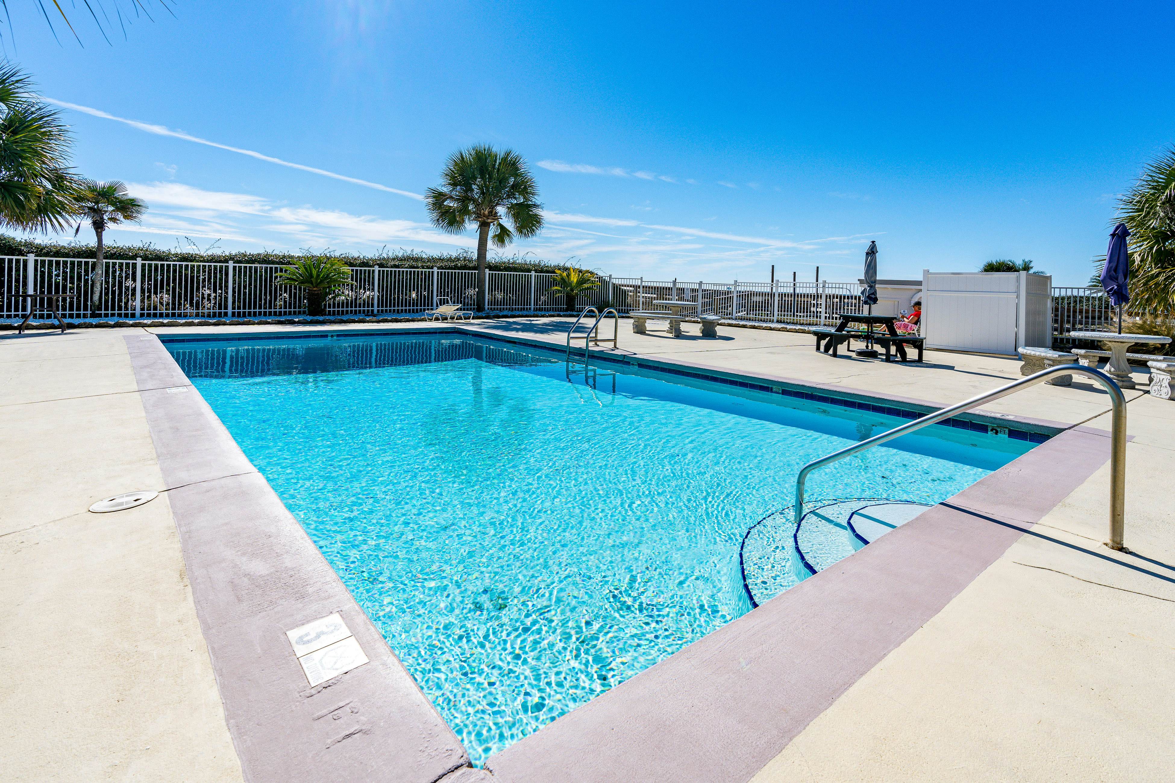 Plantation East #2104