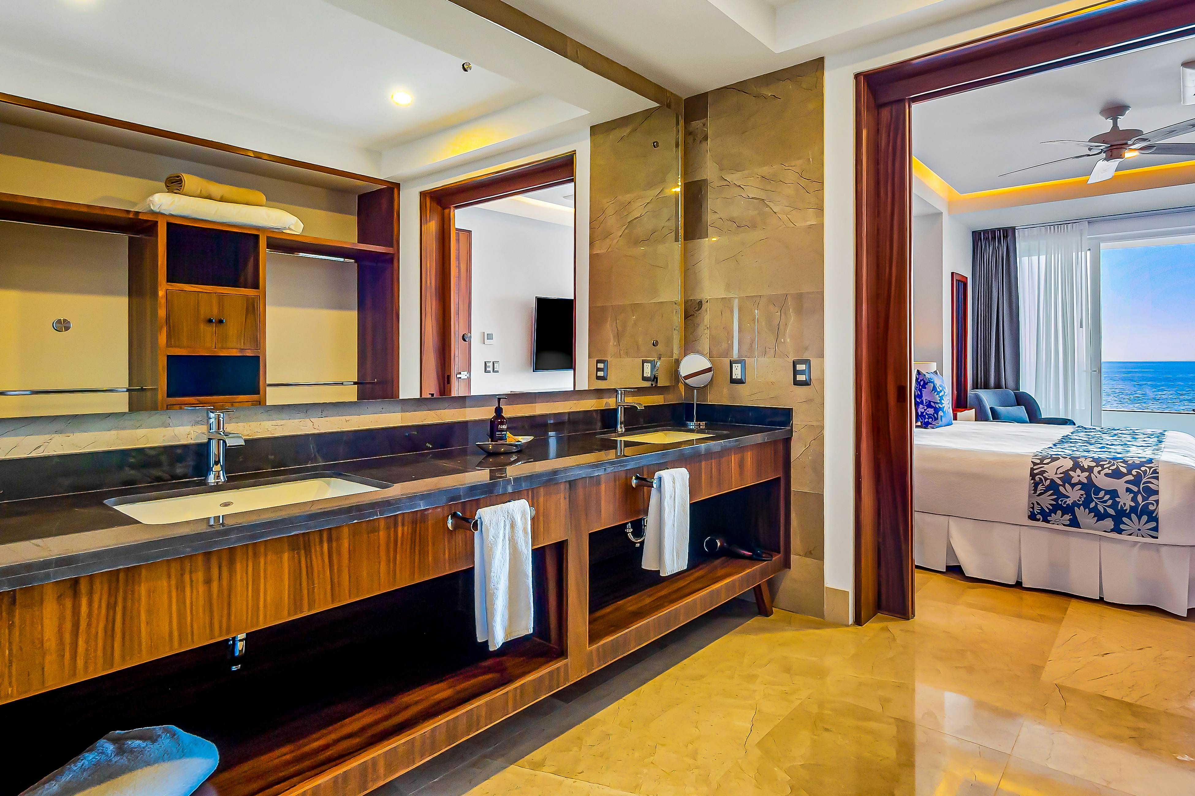 Blue Horizon 102 at Residences